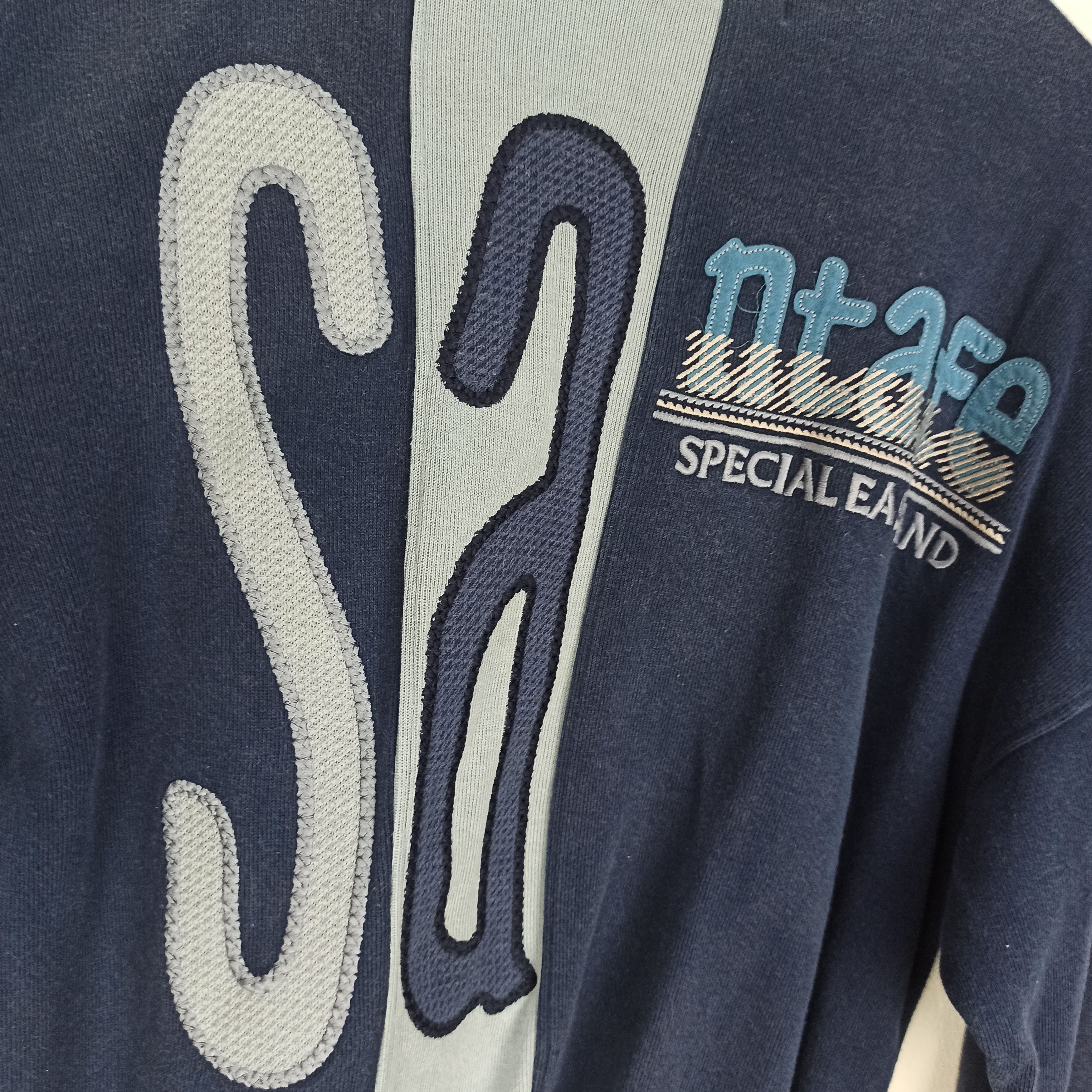 Japanese Brand 🔥STEALS🔥 Santa Fe Sweatshirt Crewneck Embroidered Big Logo Size US XL / EU 56 / 4 - 2 Thumbnail