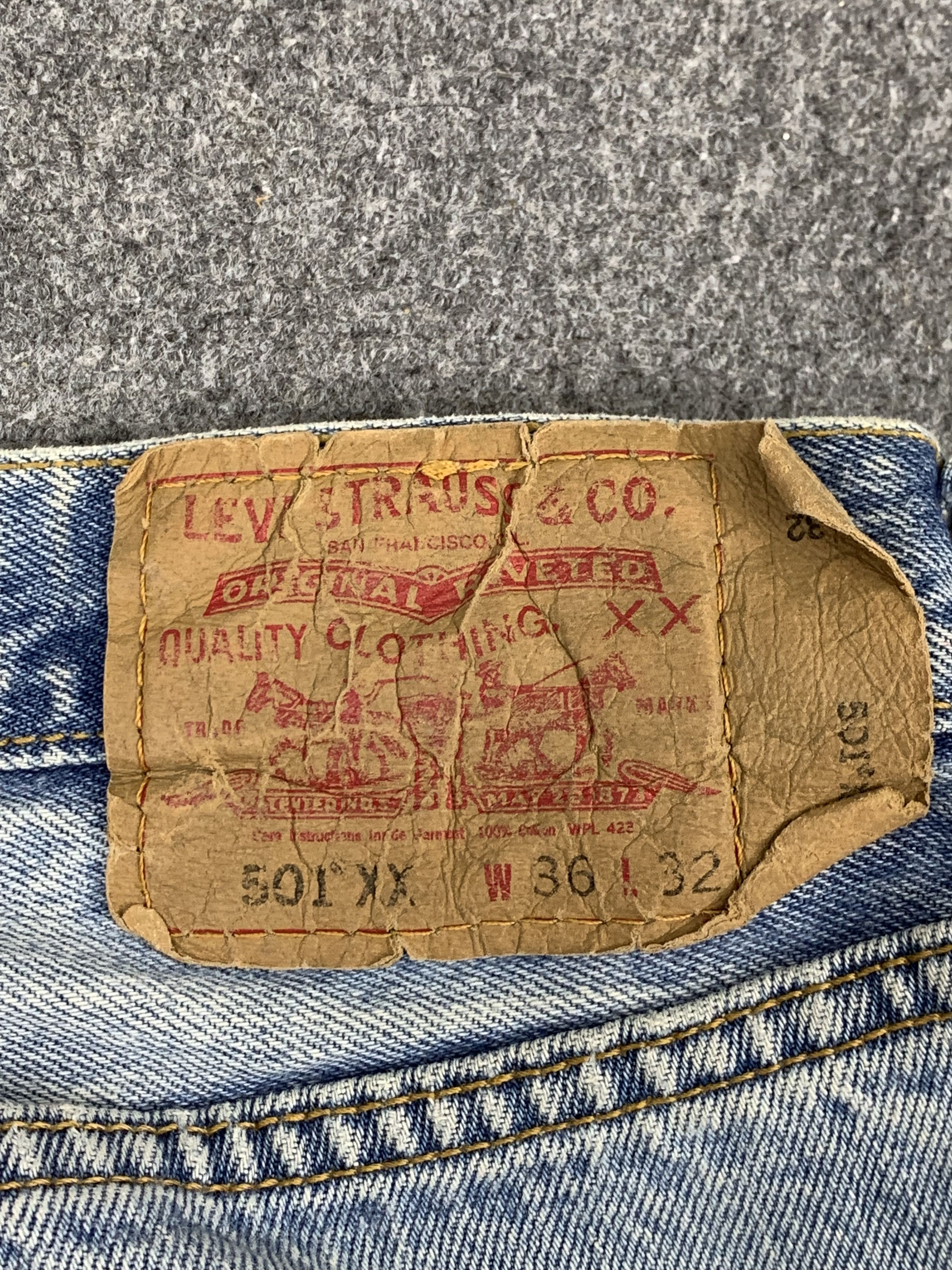 Levi's Vintage 90s Levis 501XX Single R Light Wash Jeans DP1762 Size US 34 / EU 50 - 5 Thumbnail