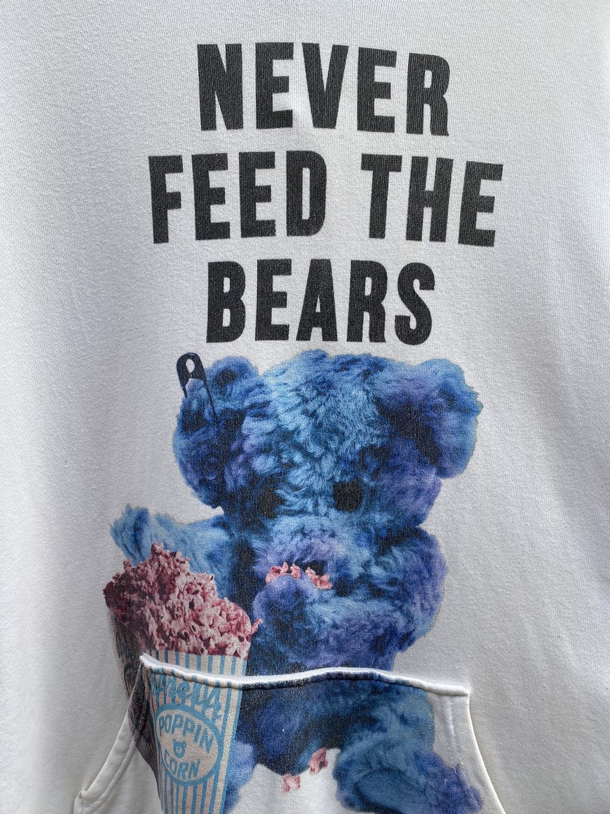 Japanese Brand MILKBOY “Never Feed The Bears” Overprint Hoodie Size US L / EU 52-54 / 3 - 3 Thumbnail