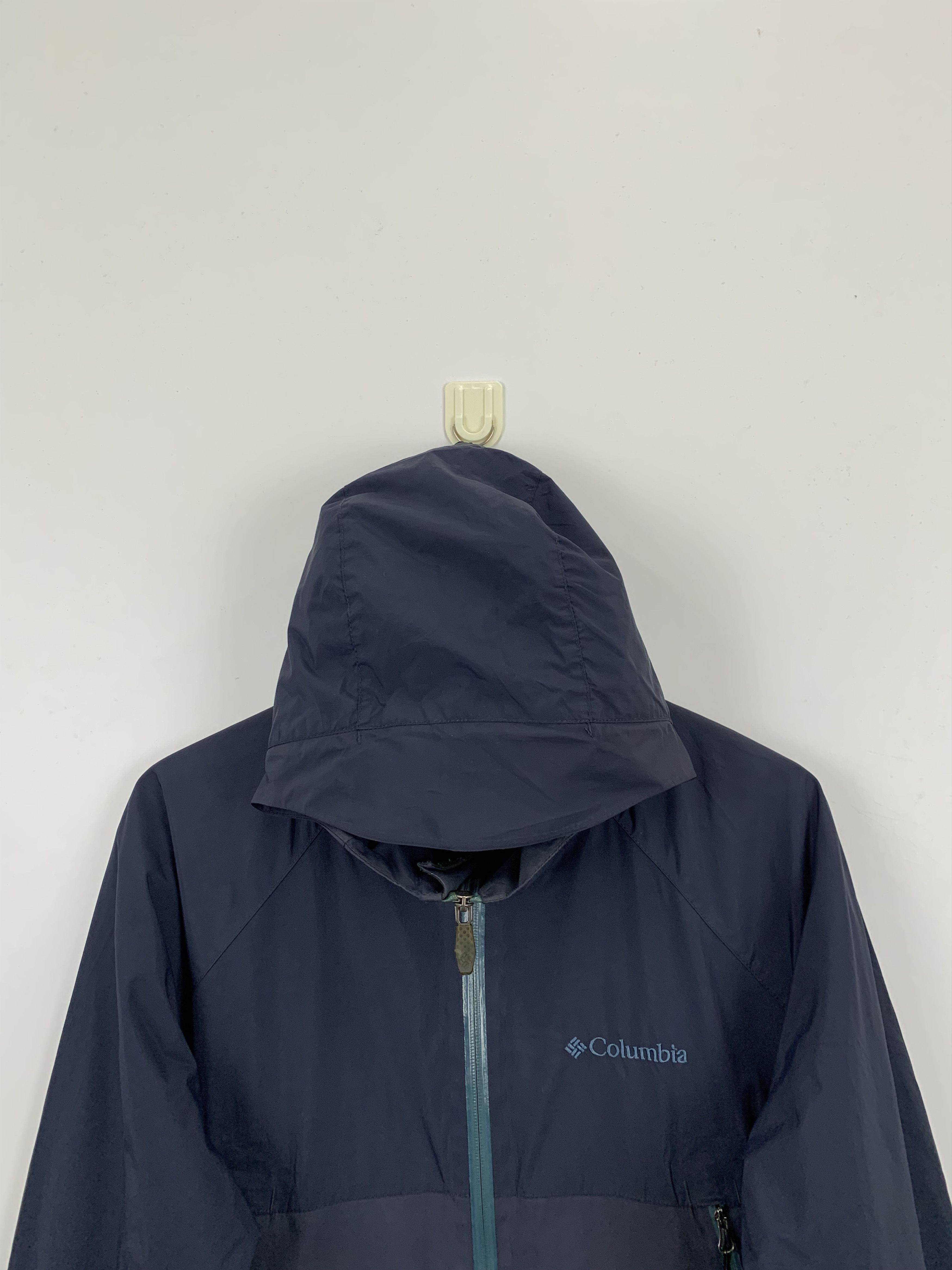 Columbia × Vintage Vintage Columbia Windbreaker Hoodie Zipper Light Jacket Size US L / EU 52-54 / 3 - 2 Thumbnail