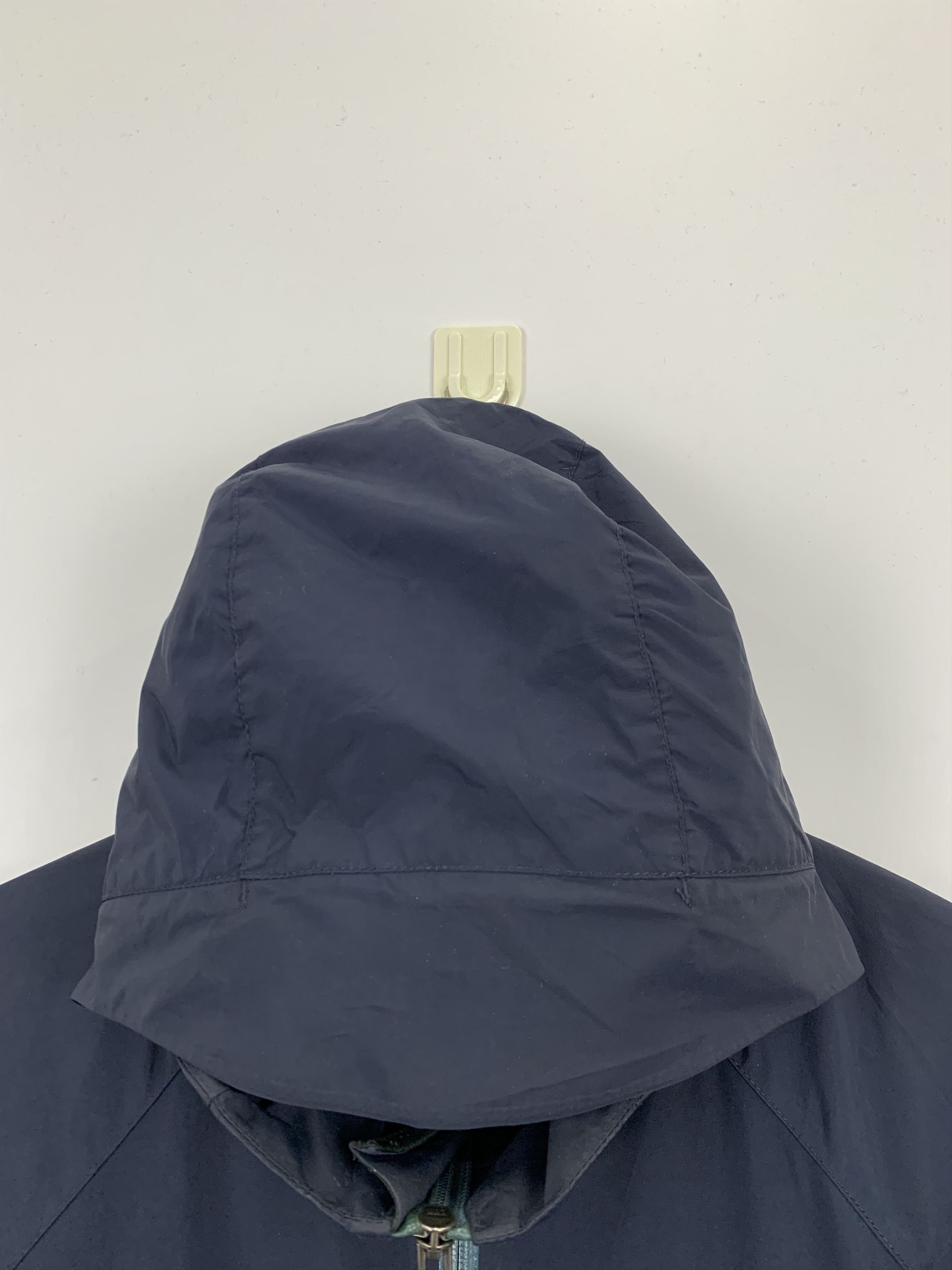 Columbia × Vintage Vintage Columbia Windbreaker Hoodie Zipper Light Jacket Size US L / EU 52-54 / 3 - 11 Thumbnail