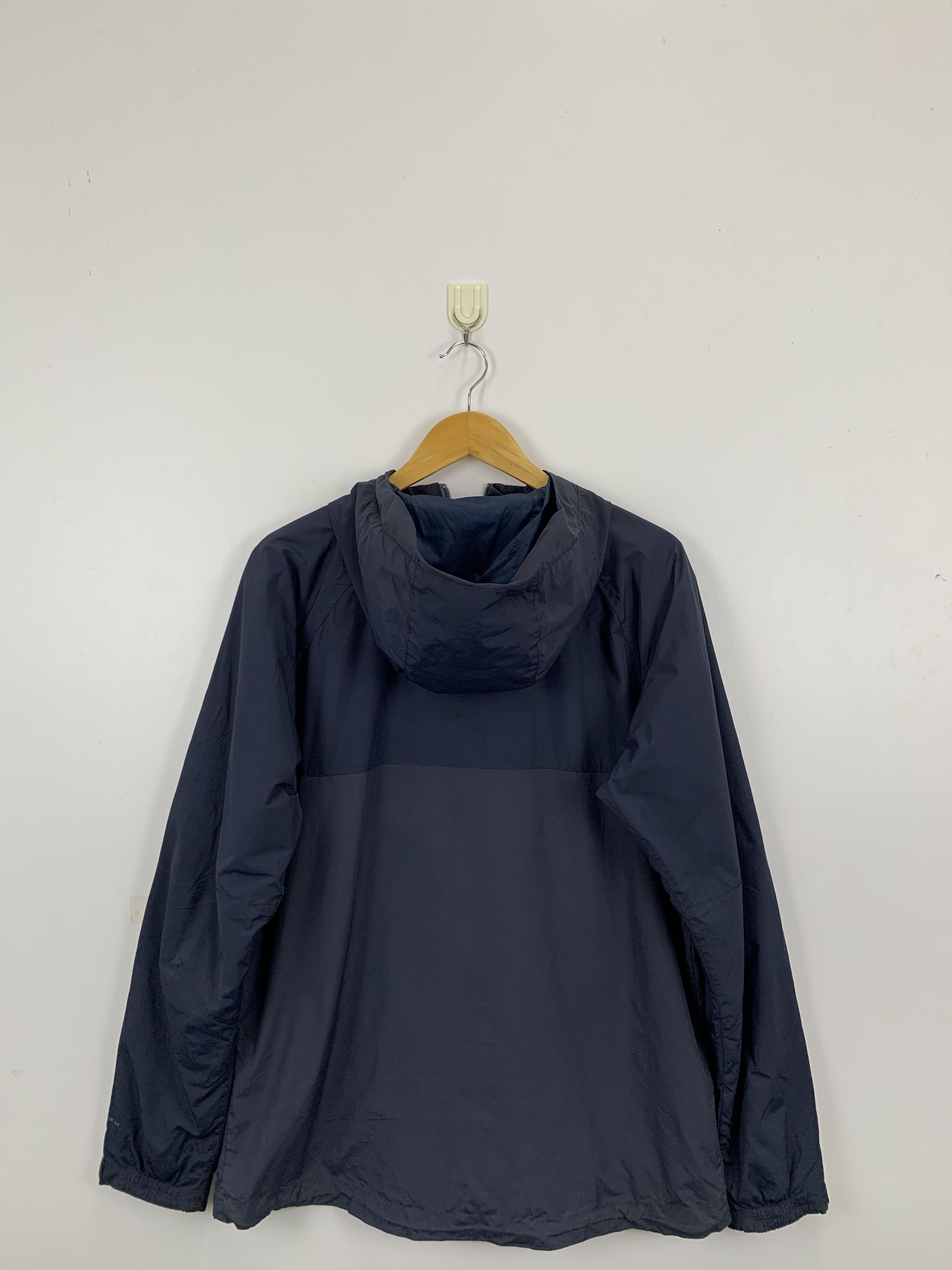 Columbia × Vintage Vintage Columbia Windbreaker Hoodie Zipper Light Jacket Size US L / EU 52-54 / 3 - 3 Thumbnail