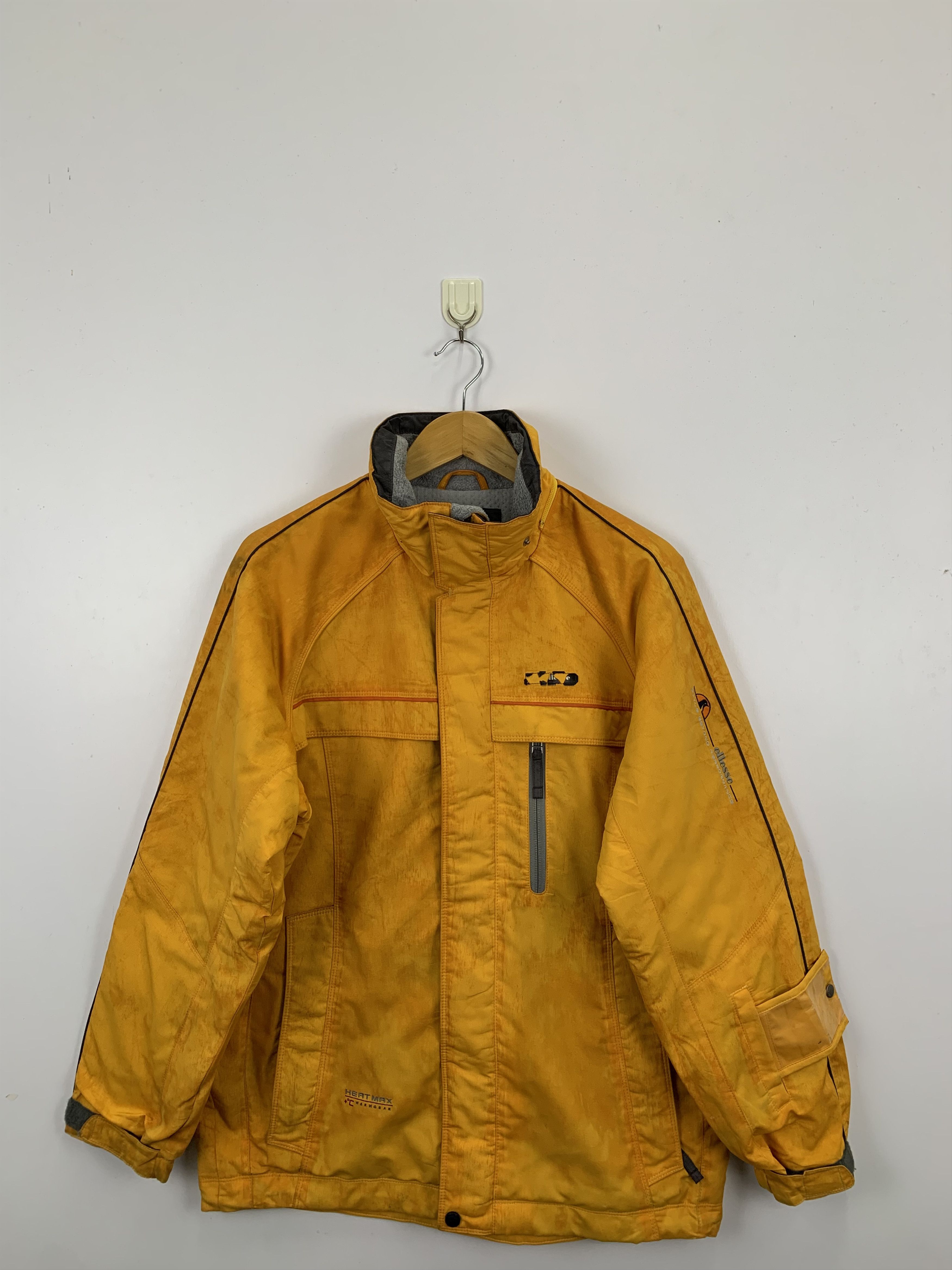 Ellesse Vintage Ellesse Windbreaker Zipper Light Jacket J0944 Size US M / EU 48-50 / 2 - 1 Thumbnail