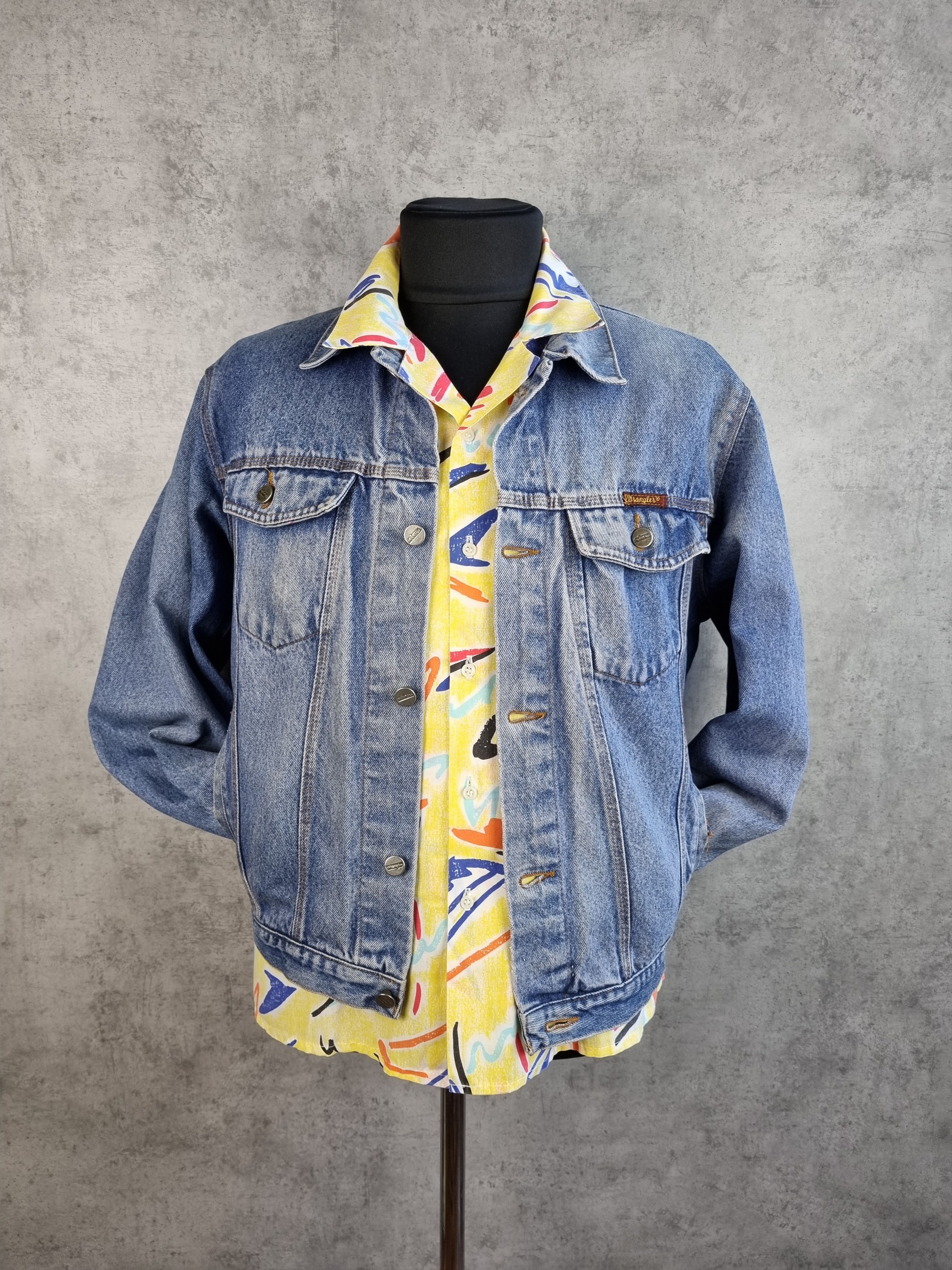 Vintage × Wrangler Rare 80s Faded WRAGLER Trucker Denim Jacket Size US L / EU 52-54 / 3 - 3 Thumbnail