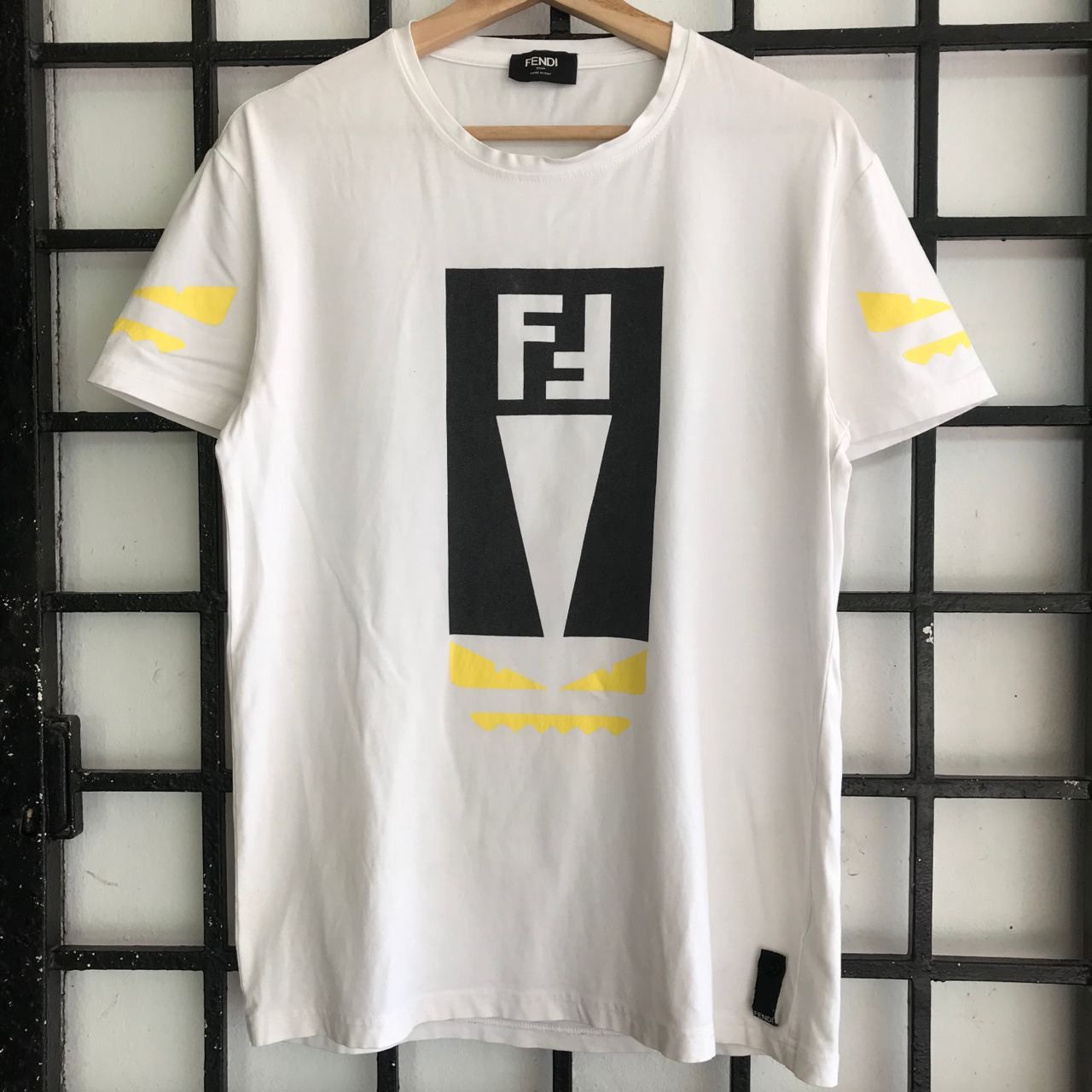 Designer 🔥 FENDI Roma Nice Design Tshirt Size US M / EU 48-50 / 2 - 1 Preview