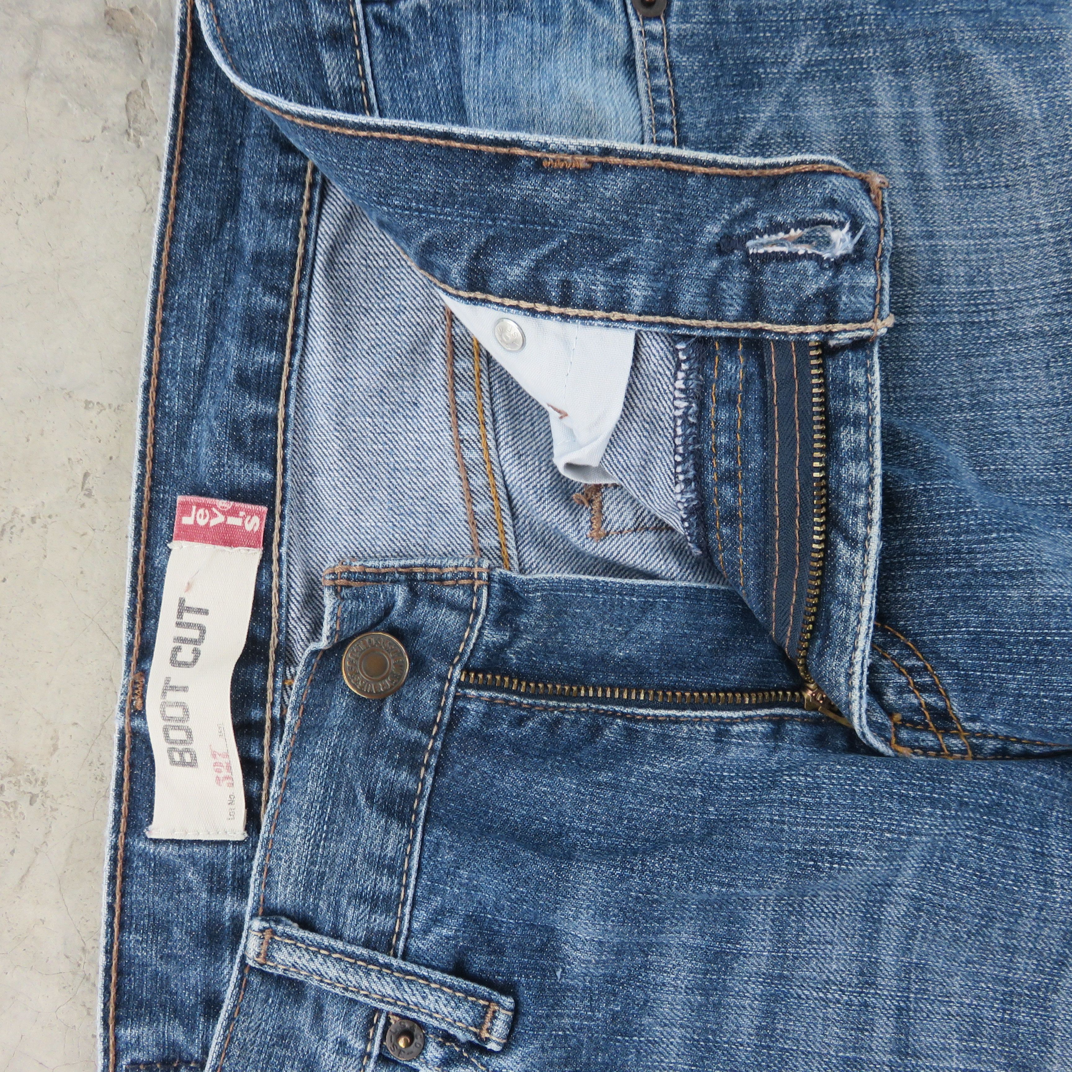 Levi's × Vintage Vintage Levis Bootcut Light Wash 527 Denim Jeans 29x30 Size US 29 - 10 Thumbnail