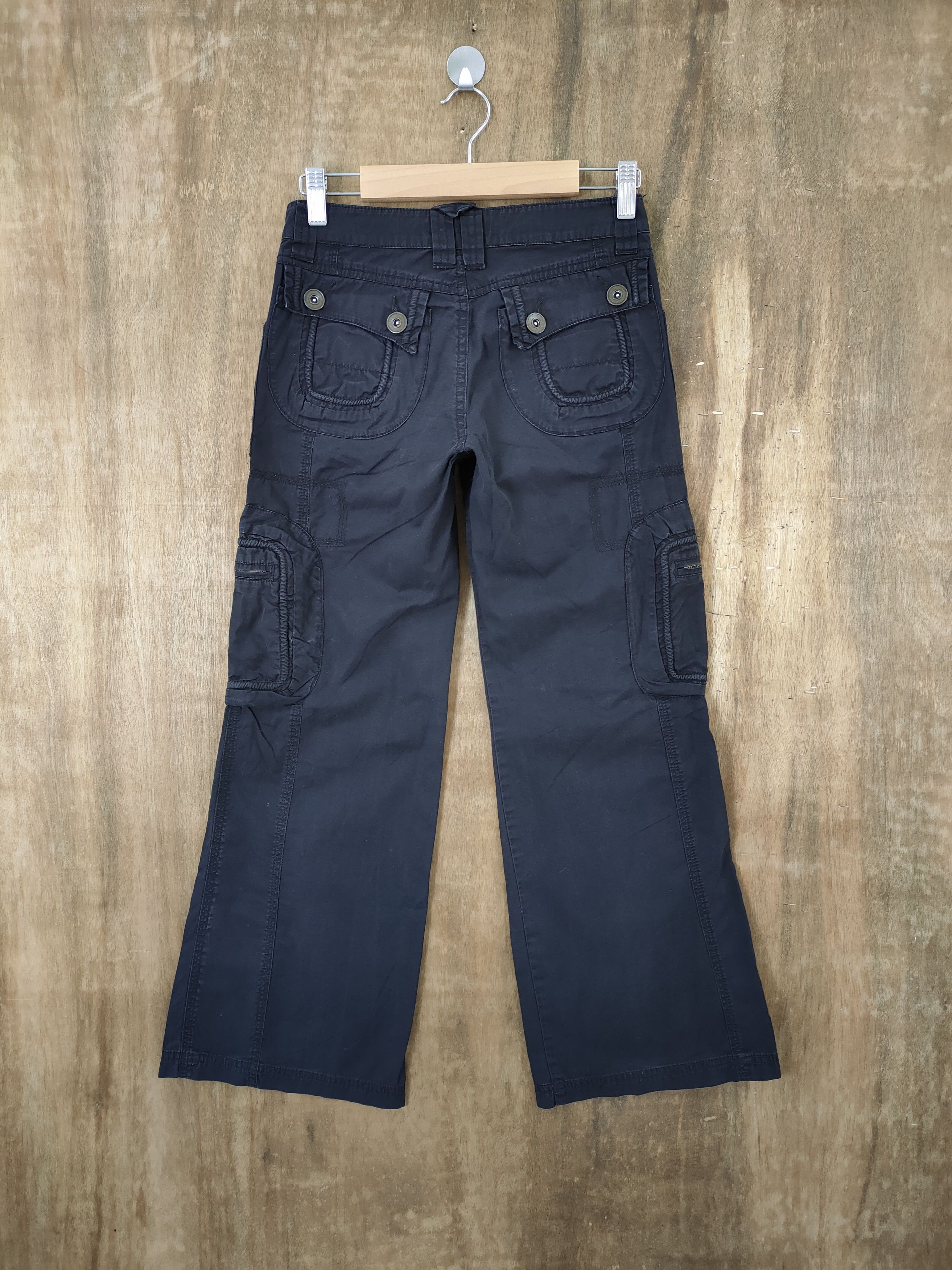 Japanese Brand WELLBEING BLACK FLARE CARGO PANTS LIKE TRAVIS SCOTT PANTS Size US 26 / EU 42 - 4 Thumbnail