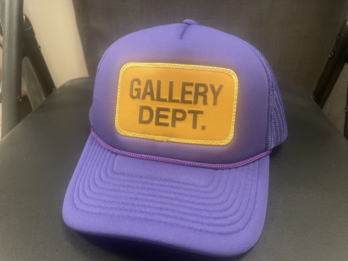 Gallery Dept. Gallery dept souvenir logo trucker purple Size ONE SIZE - 1 Thumbnail