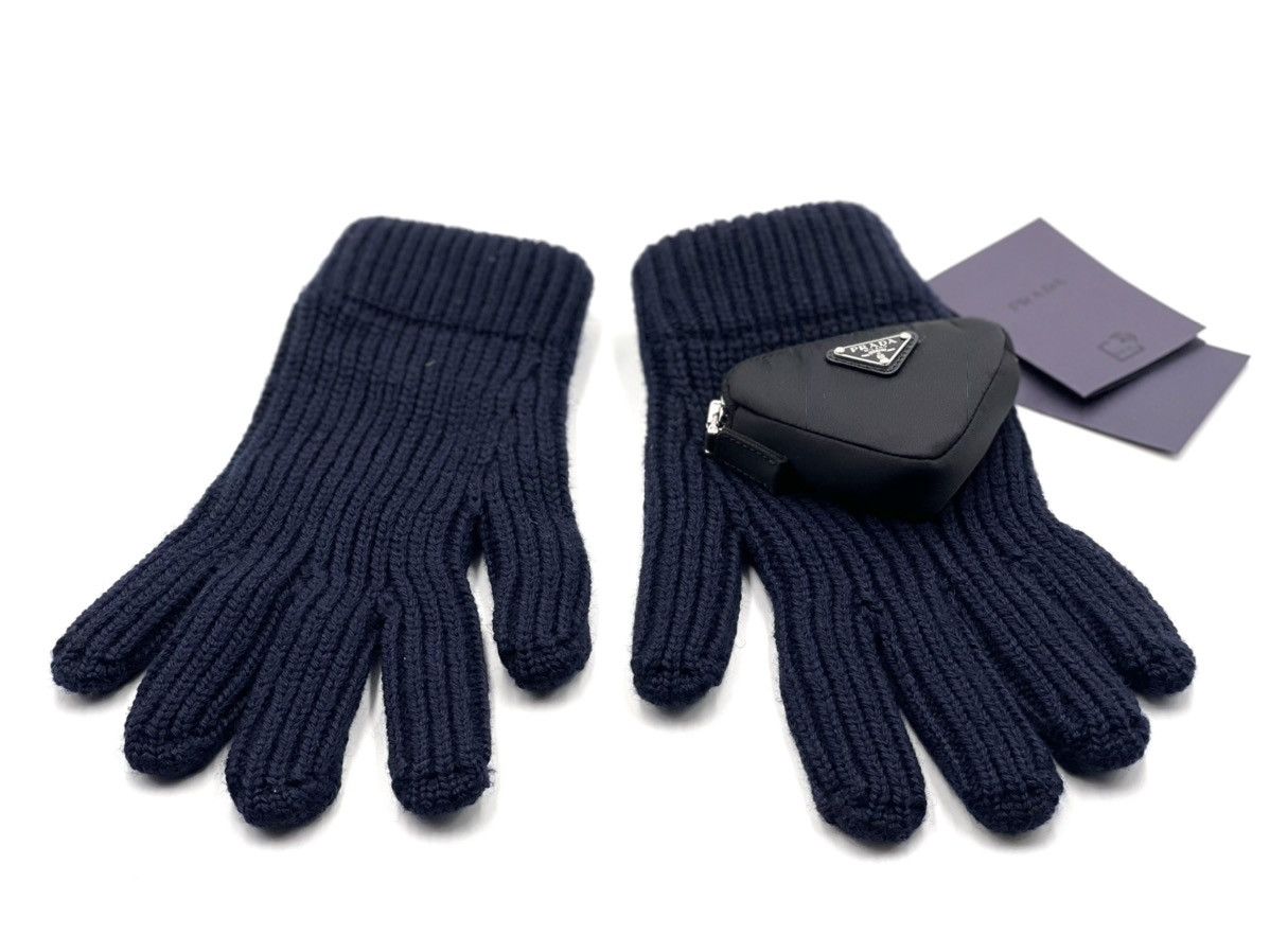 PRADA argyle knit glove