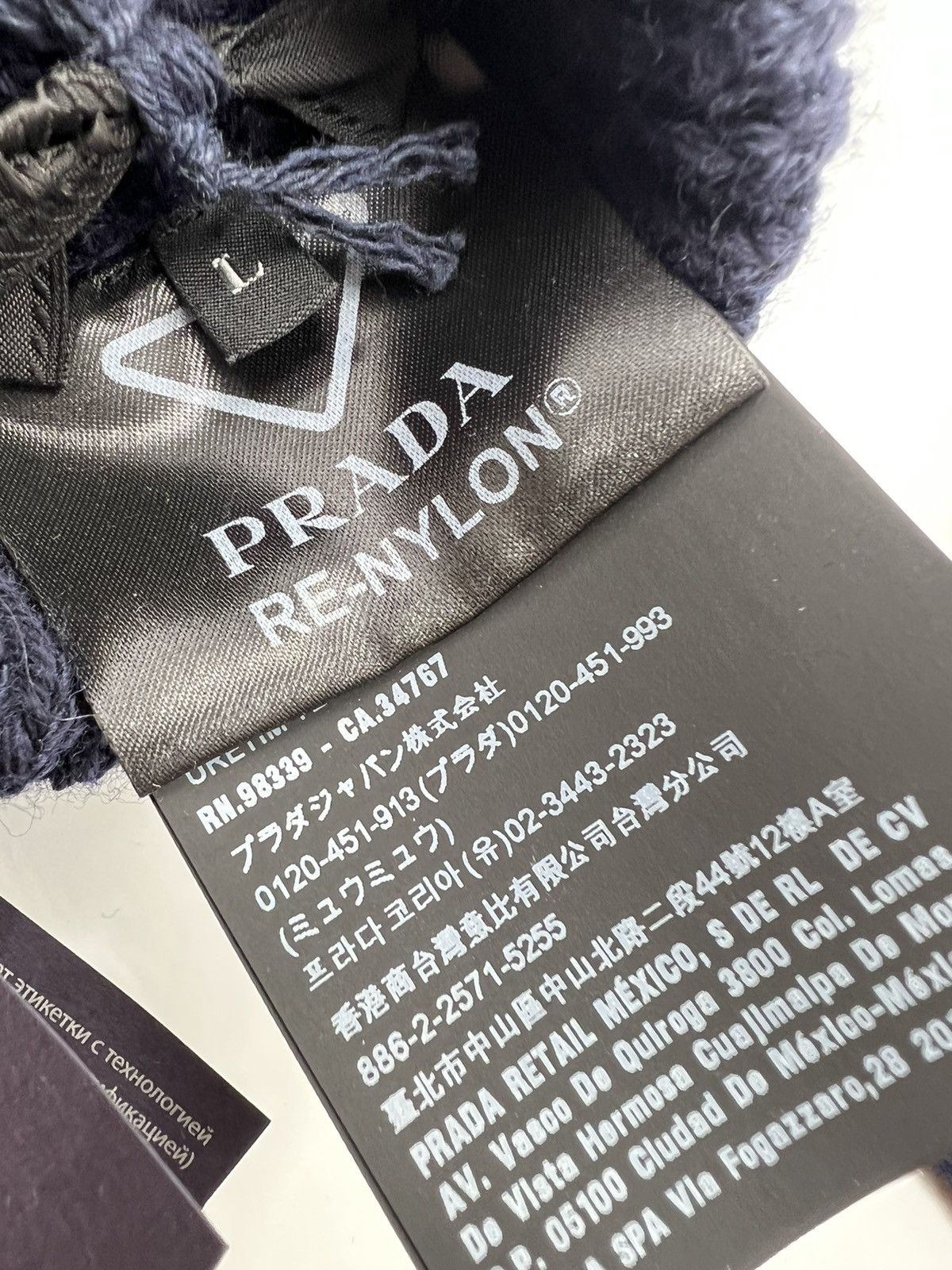 Prada Prada Logo Pocket Knitted Gloves Size ONE SIZE - 4 Thumbnail