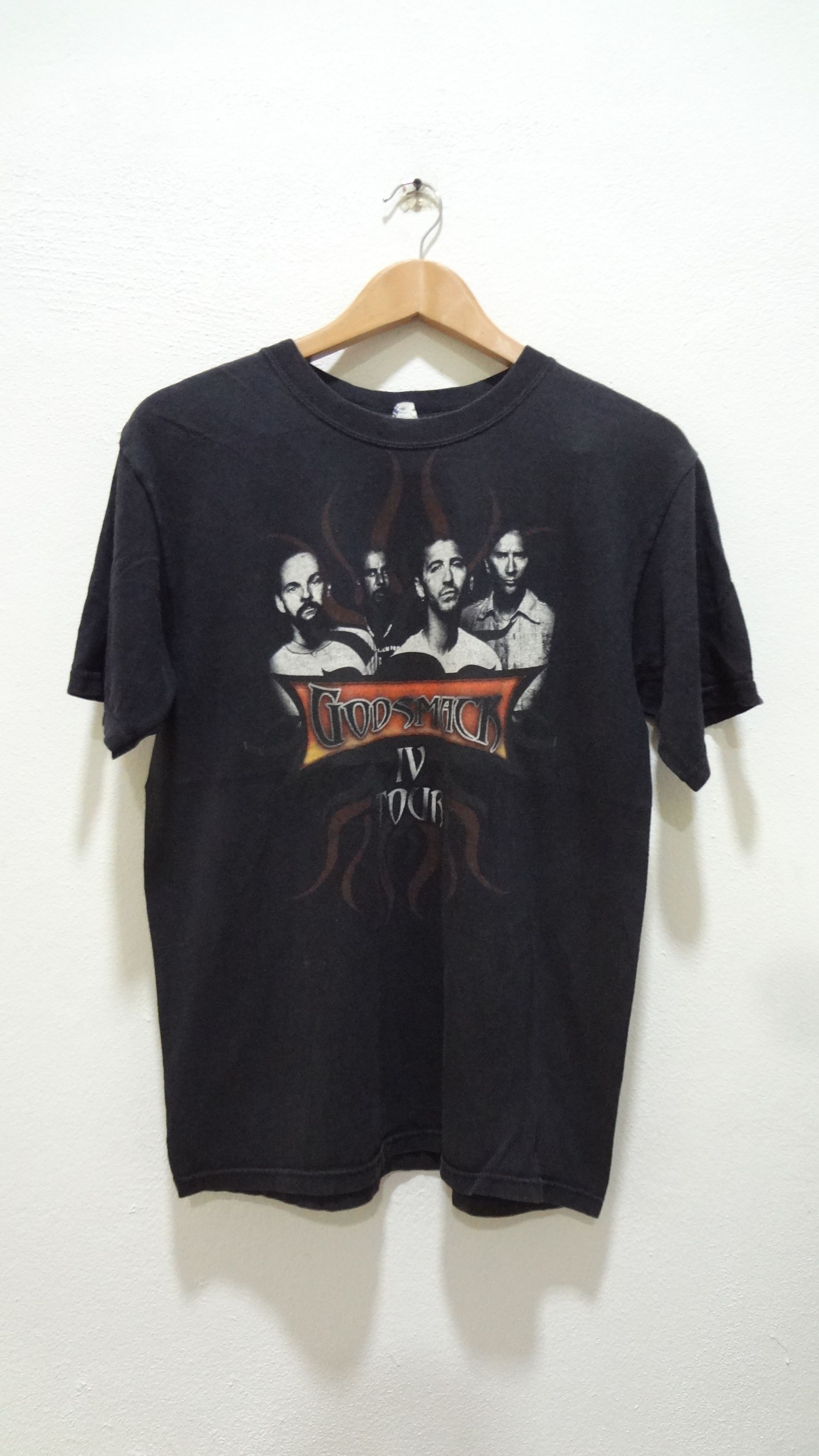 Band Tees Godsmack Tour t shirts Size M Size US M / EU 48-50 / 2 - 1 Thumbnail