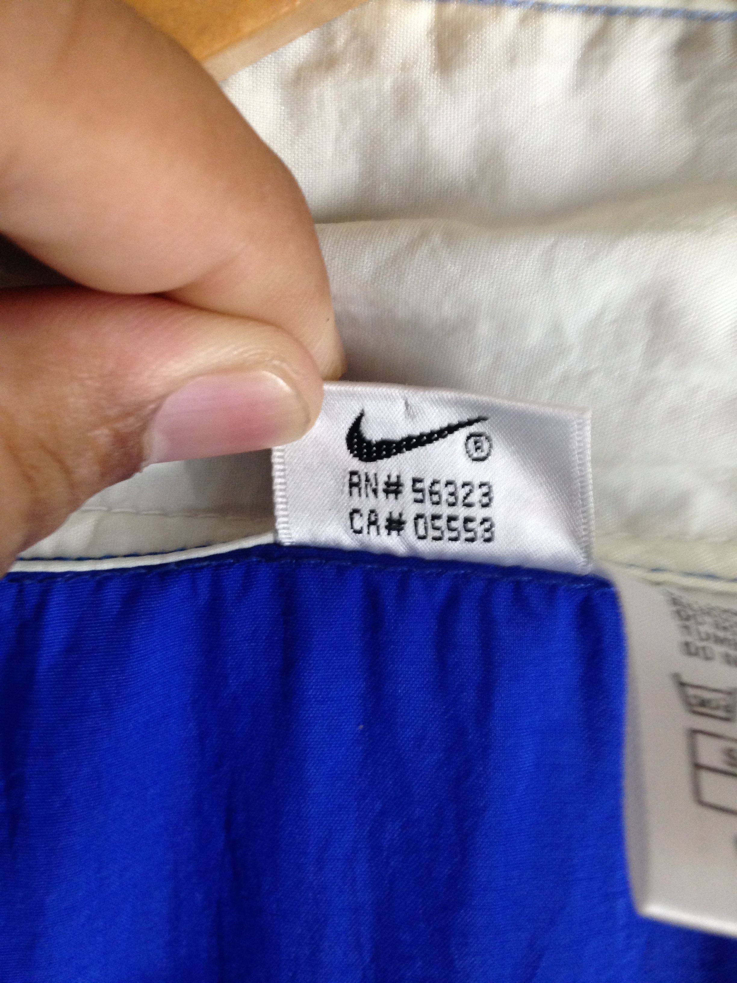 Nike × Vintage 90s NIKE Big Logo Embroidered Logo Windbreaker jacket cw21 Size US L / EU 52-54 / 3 - 10 Thumbnail
