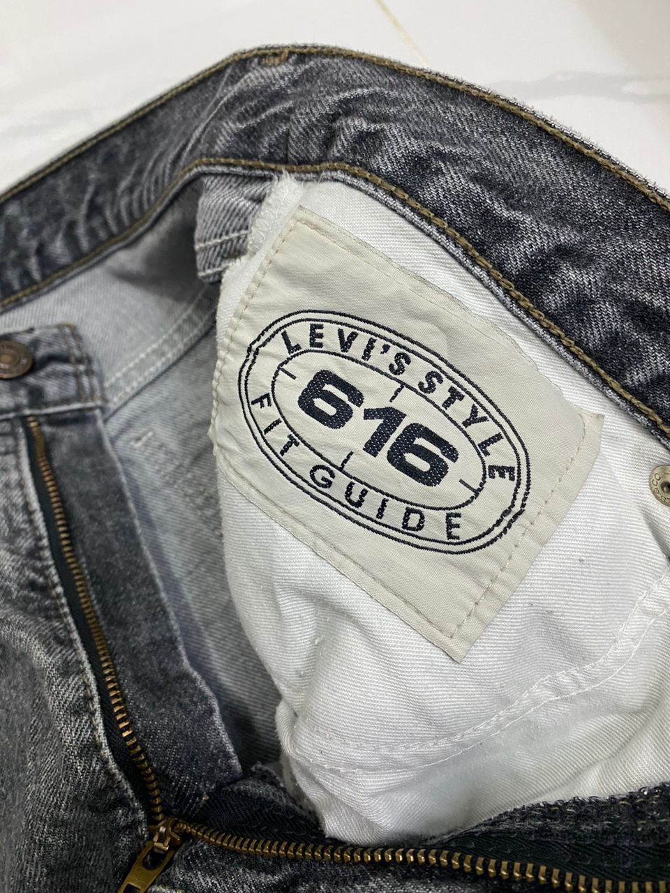 Levi's Vintage Clothing VINTAGE LEVIS ORANGE TAB 616 DISTRESSED DENIM JEANS WIDE FIT Size US 31 - 9 Thumbnail
