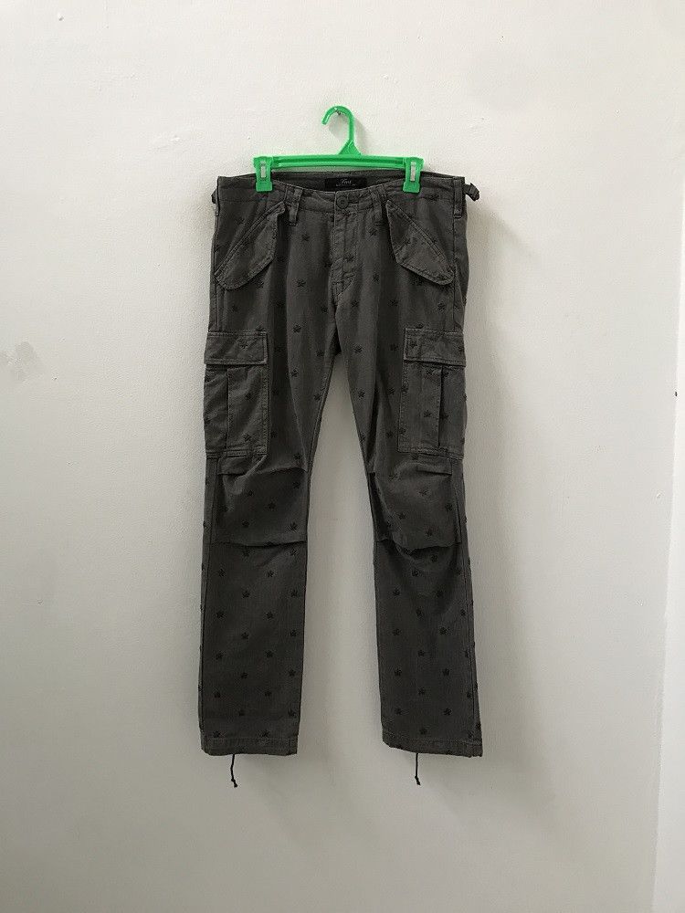 Japanese Brand × TMT TMT Japan HBT Embroidery Atomic Star Parachute Cargo Size US 32 / EU 48 - 2 Thumbnail