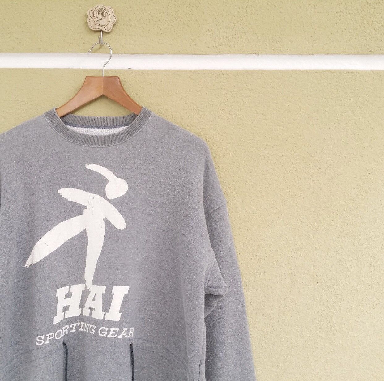 Hai Sporting Gear ISSEY MIYAKE DESIGN SWEATSHIRT BIG LOGO SPELL OUT Size US M / EU 48-50 / 2 - 3 Thumbnail