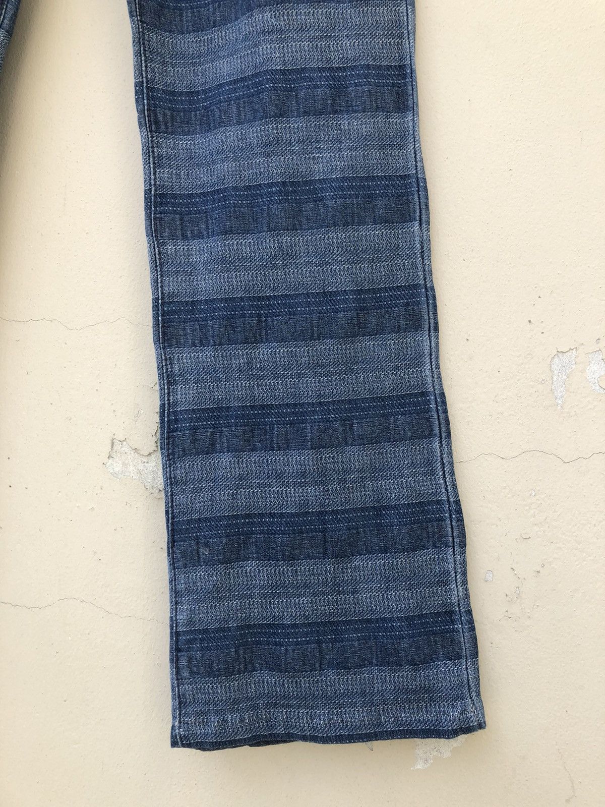 Vintage Vintage 90s NUVE Japan Horizontal Border Striped Flare Pant Size US 27 - 14 Thumbnail
