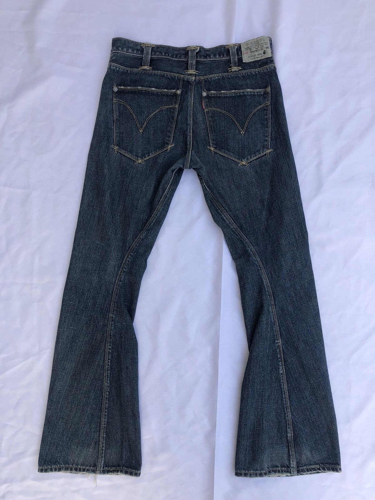 Levi's 2006 Levi’s Engineered Jeans Distressed Bootcut Denim Size US 30 / EU 46 - 2 Thumbnail