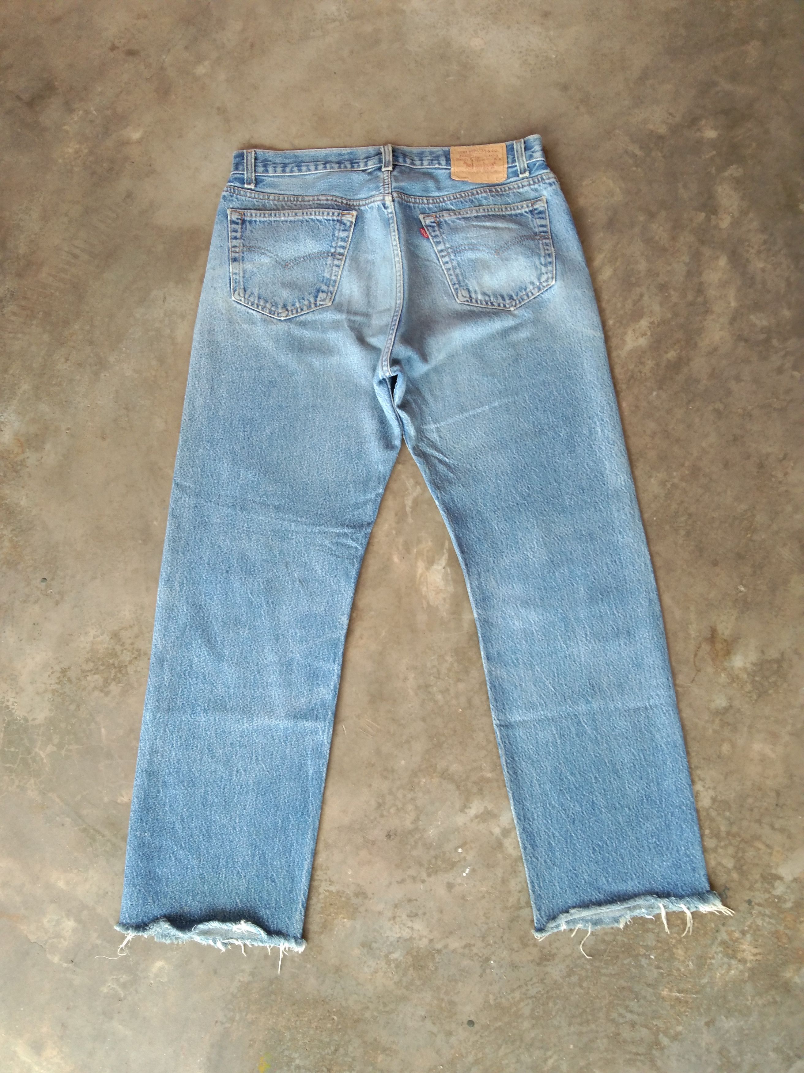 Levi's 80s Vintage Levi's 501 Made In USA Distressed Jeans 34x29 Size US 34 / EU 50 - 2 Thumbnail