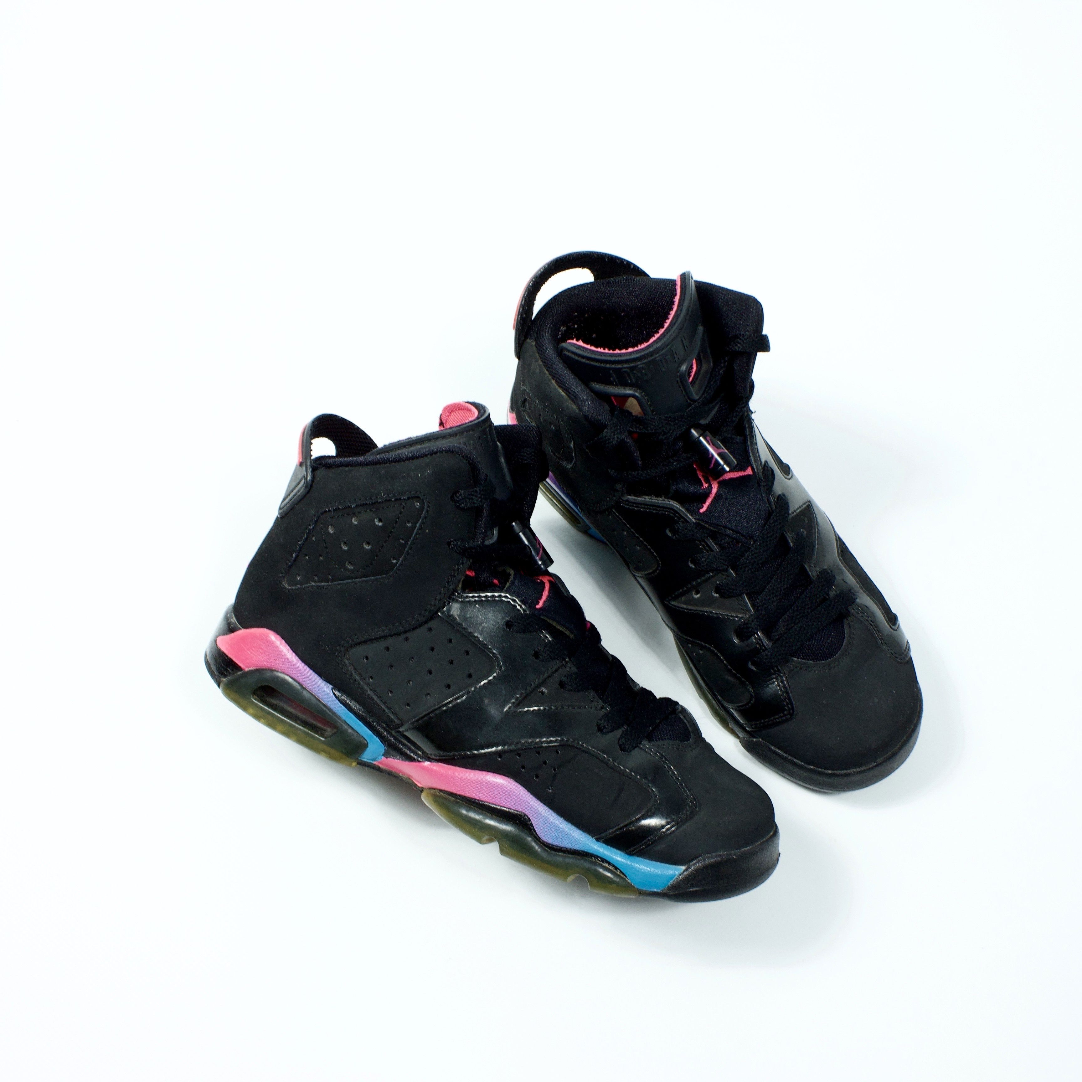 Jordan Brand Air Jordan 6 Retro GS Size US 5.5 / EU 38 - 4 Thumbnail
