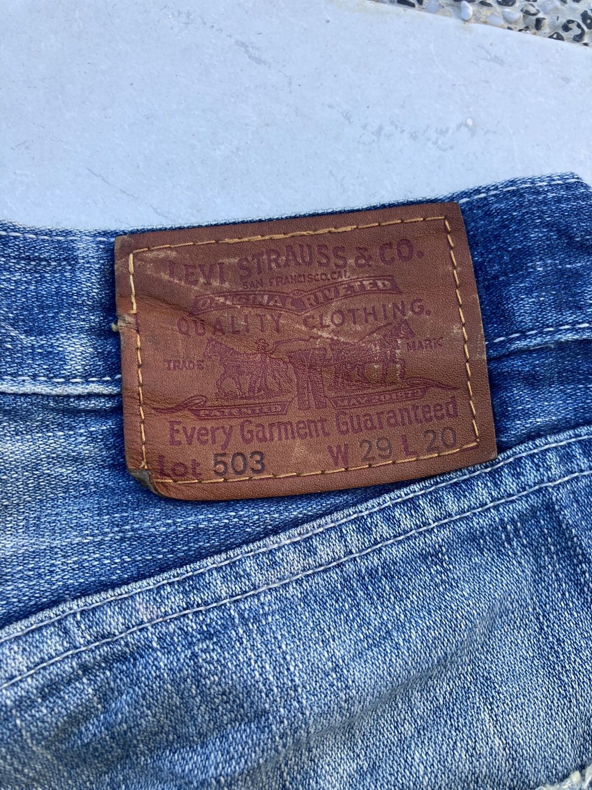 Levi's DISTRESSED 3 QUARTER LEVI’S CARPENTER Size US 29 - 15 Thumbnail