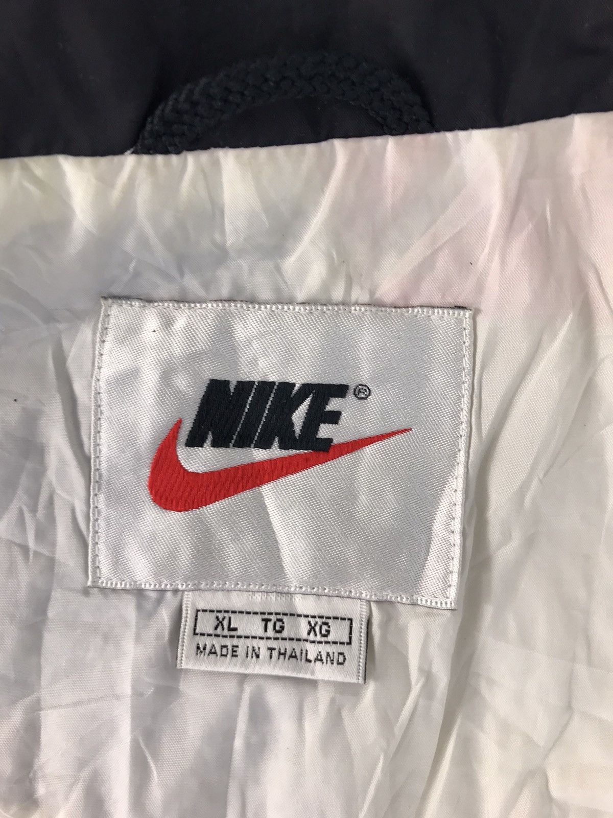 Nike 90s Nike Quilted Windbreakers Jacket Embroidery Logo R071j Size US XL / EU 56 / 4 - 8 Thumbnail