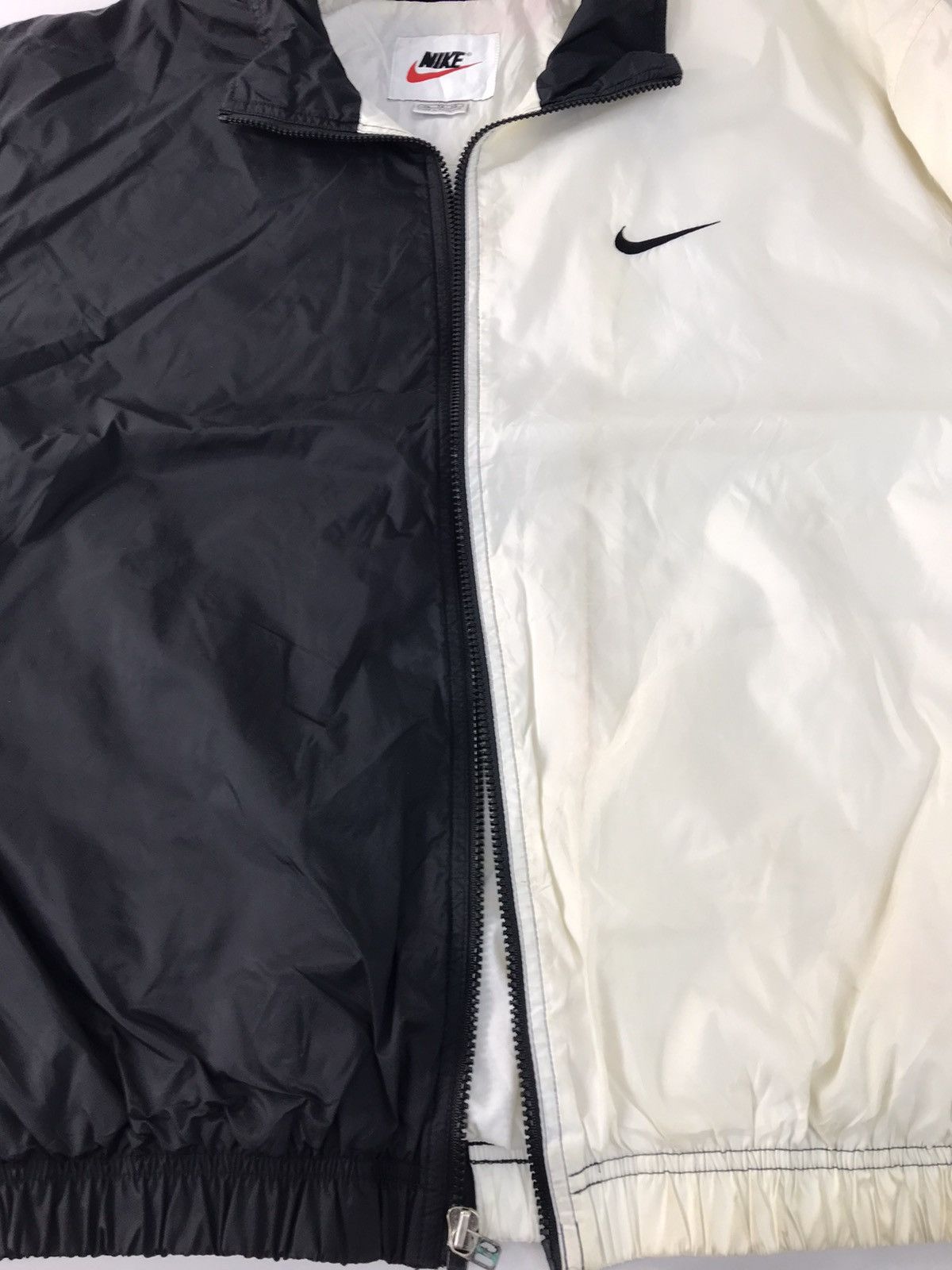 Nike 90s Nike Quilted Windbreakers Jacket Embroidery Logo R071j Size US XL / EU 56 / 4 - 6 Thumbnail