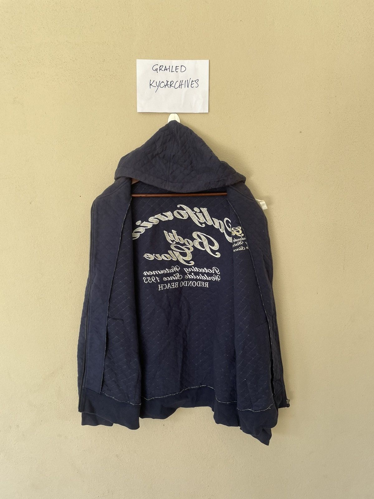 Body Glove EMBROIDERED BODY GLOVE HOODIE Size US XL / EU 56 / 4 - 6 Thumbnail