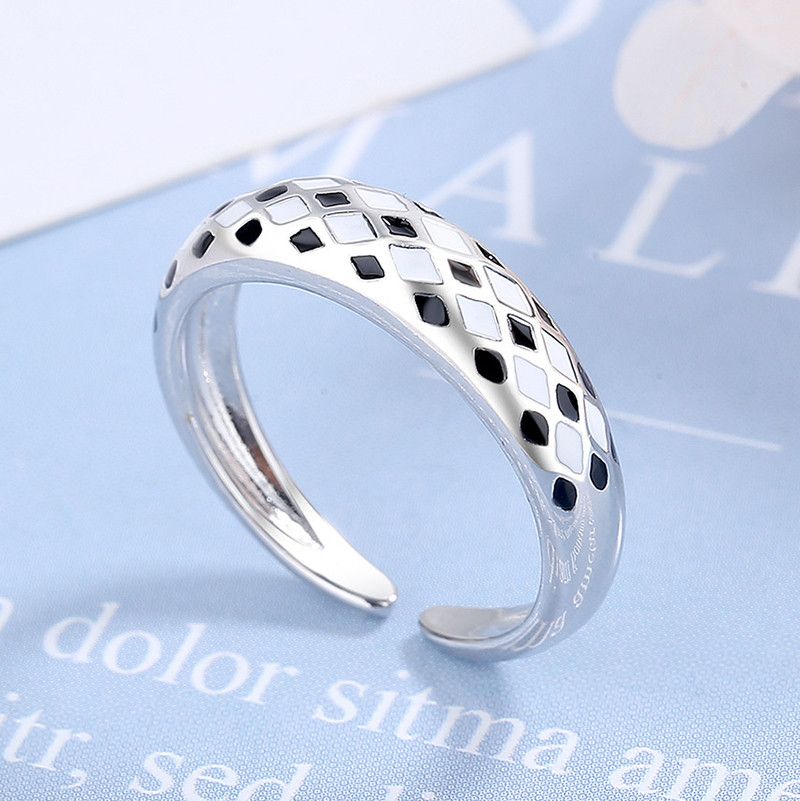 Jewelry Simple Black White Checkerboard Rings Size ONE SIZE - 1 Thumbnail