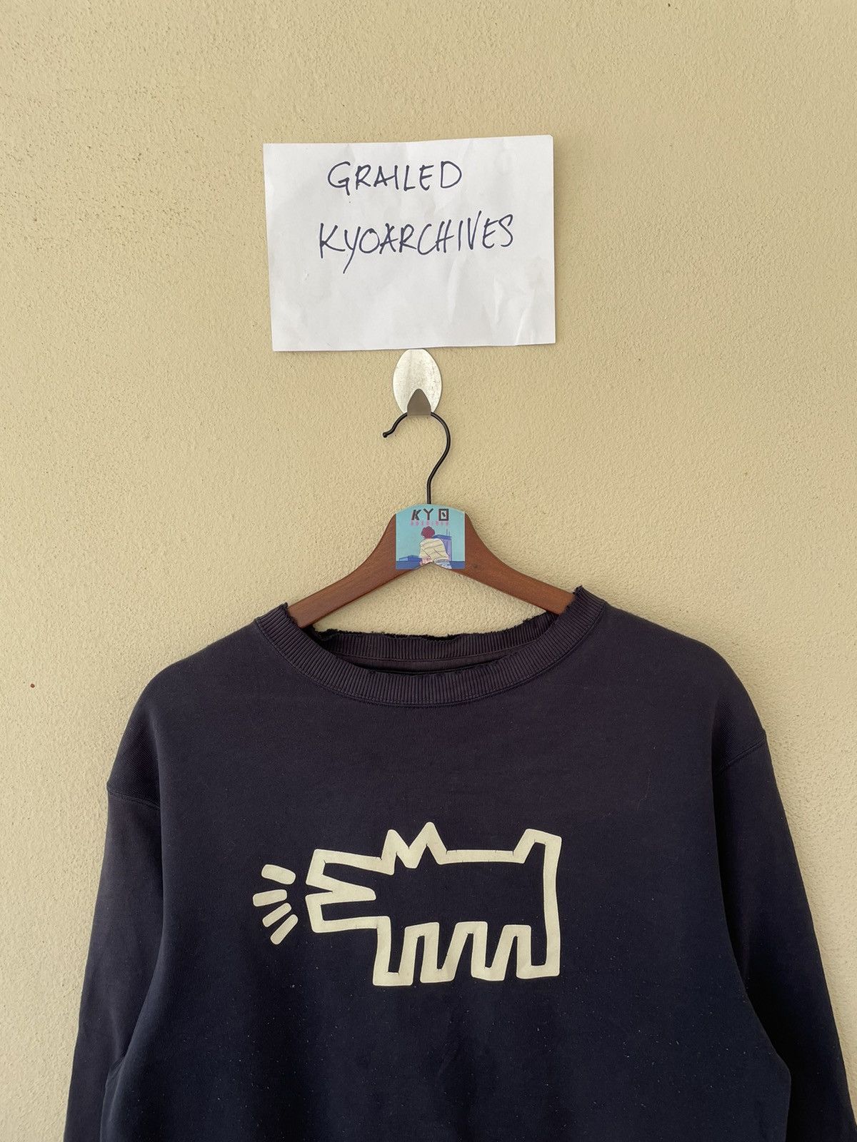 Keith Haring × Uniqlo DISSTRESSED KEITH HARRING BIG LOGOS SWEATSHIRT Size US S / EU 44-46 / 1 - 3 Thumbnail