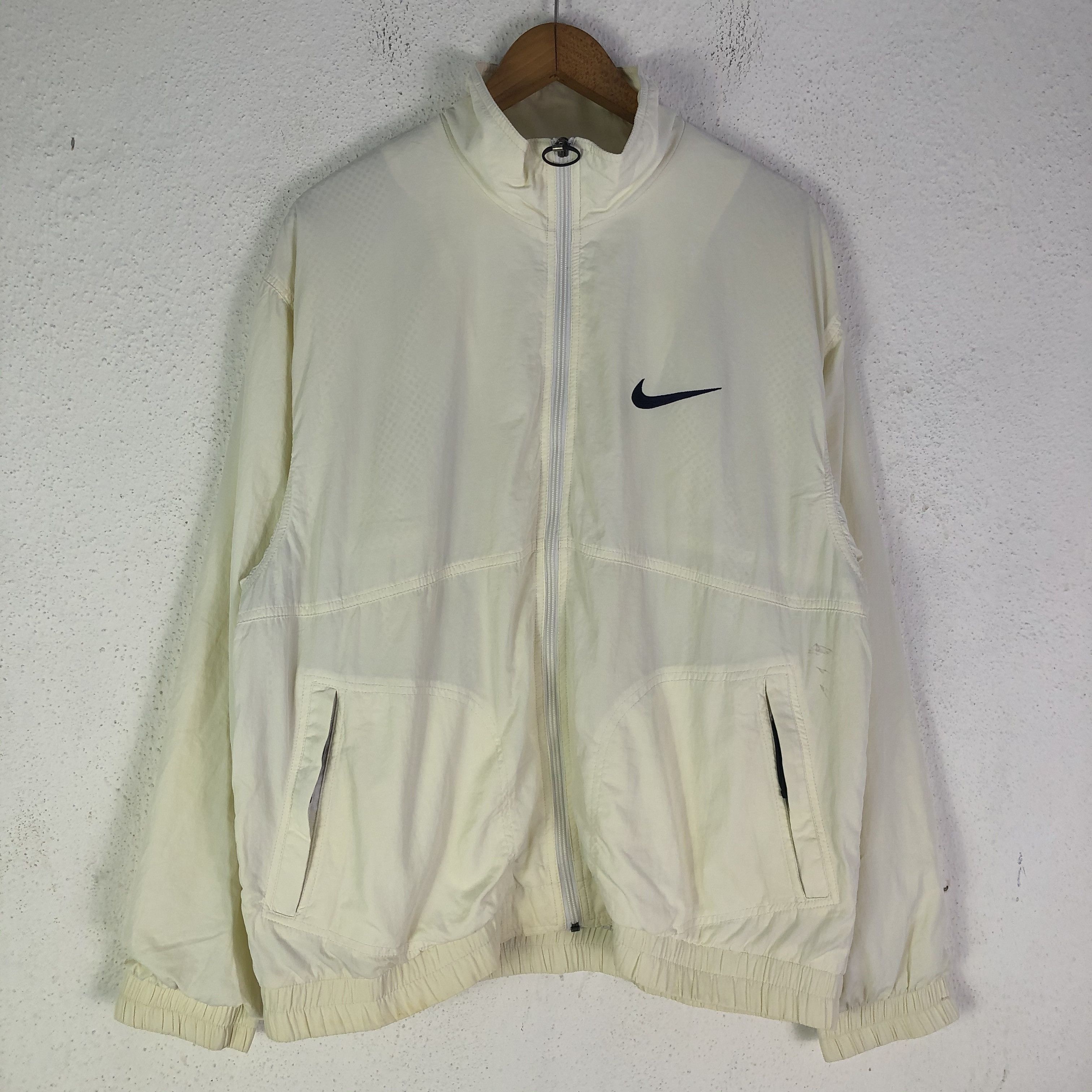 Nike Vintage 90s NIKE Swoosh Usa Flag Windbreaker Jacket Size US L / EU 52-54 / 3 - 2 Thumbnail