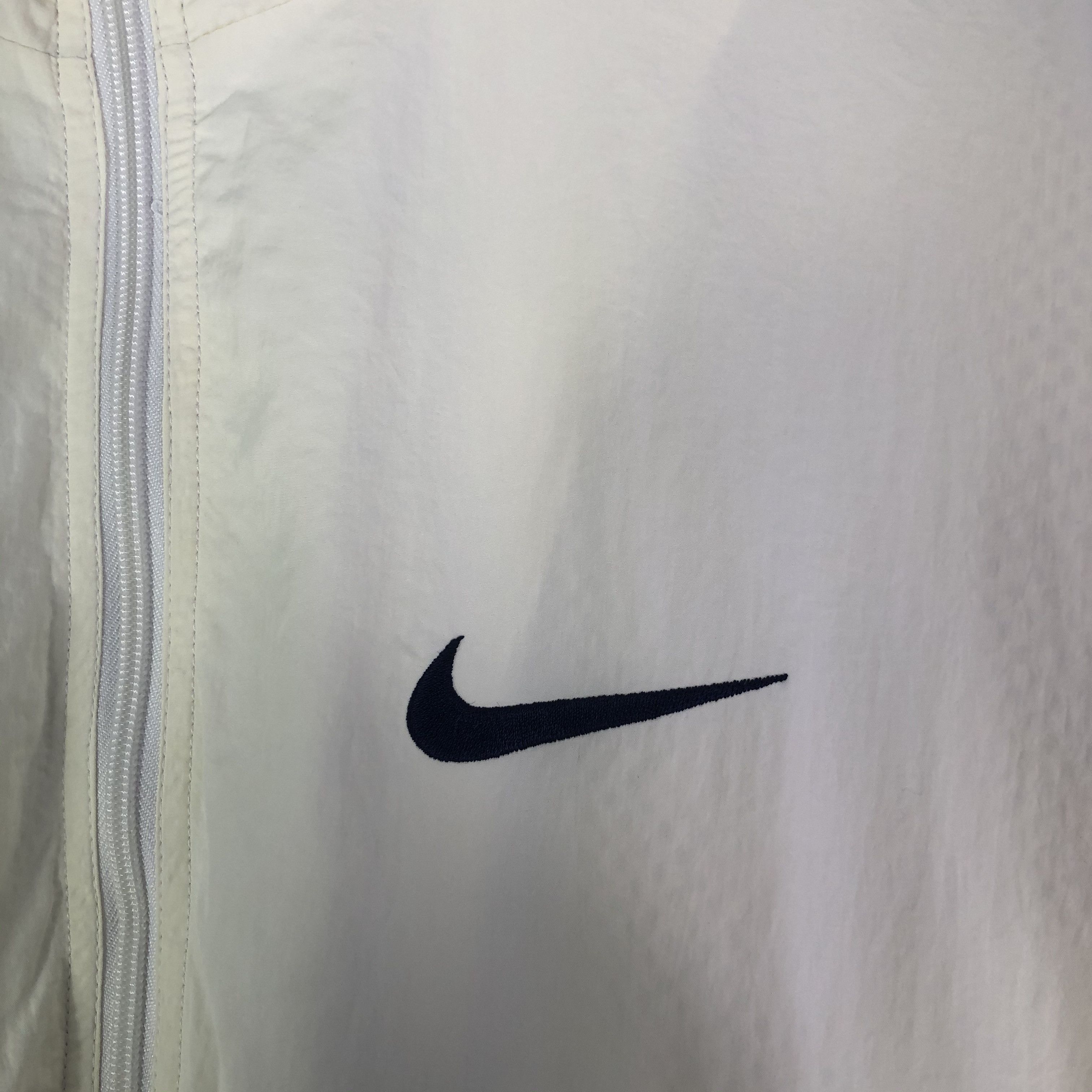 Nike Vintage 90s NIKE Swoosh Usa Flag Windbreaker Jacket Size US L / EU 52-54 / 3 - 4 Thumbnail