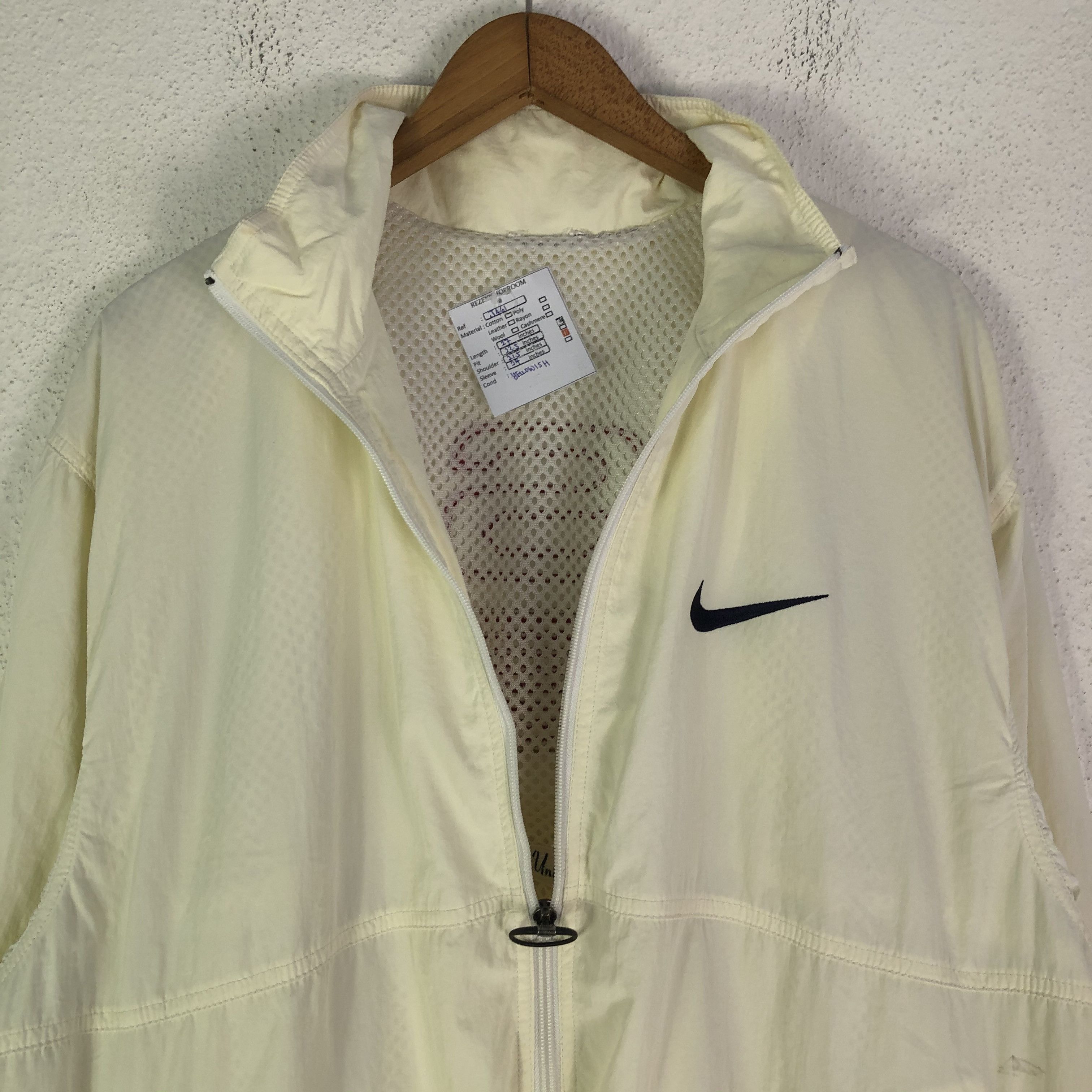 Nike Vintage 90s NIKE Swoosh Usa Flag Windbreaker Jacket Size US L / EU 52-54 / 3 - 6 Thumbnail