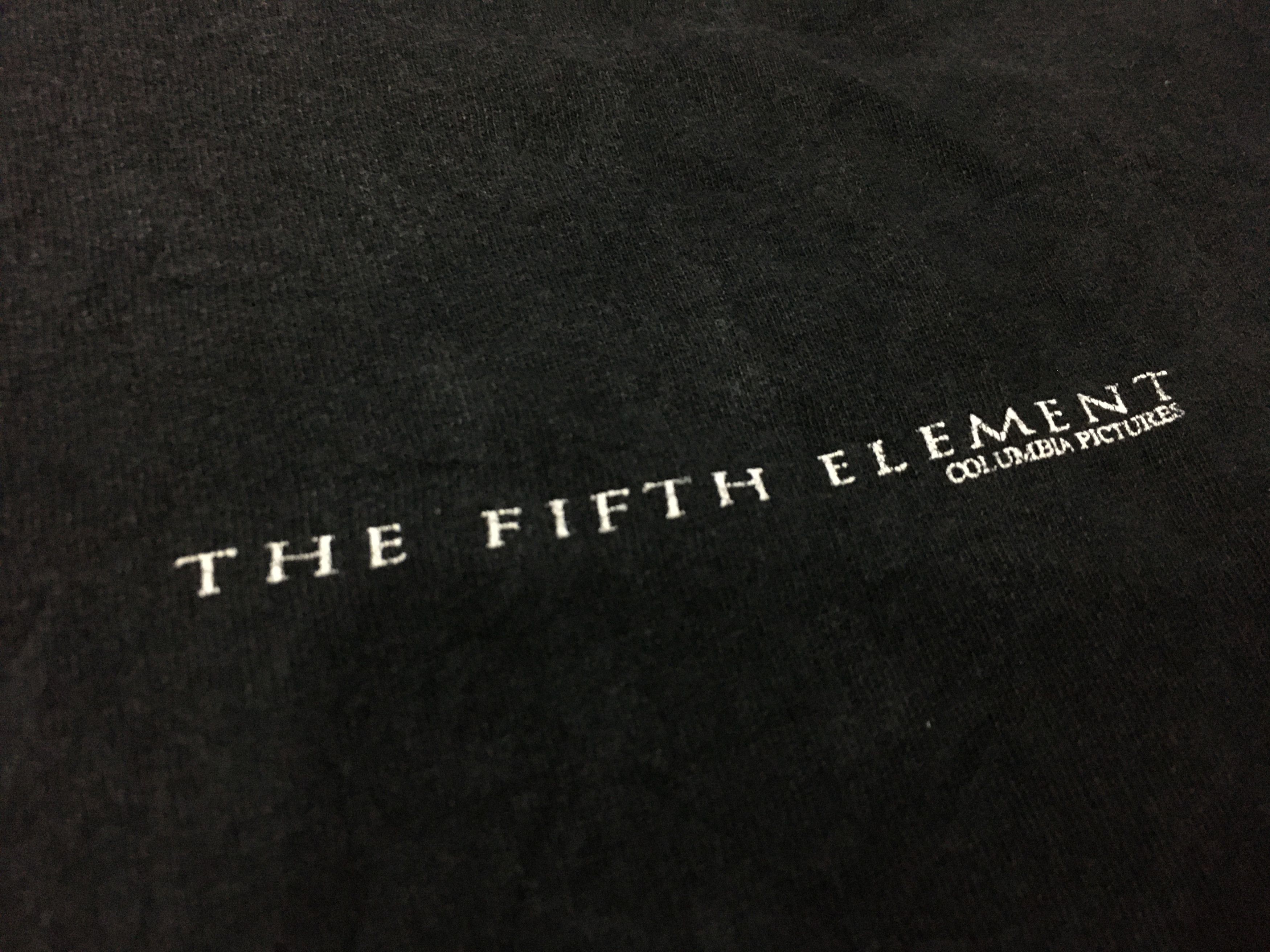 Vintage Vintage The Fifth Element Shirt 1997 Bruce Willis Size US XL / EU 56 / 4 - 6 Thumbnail