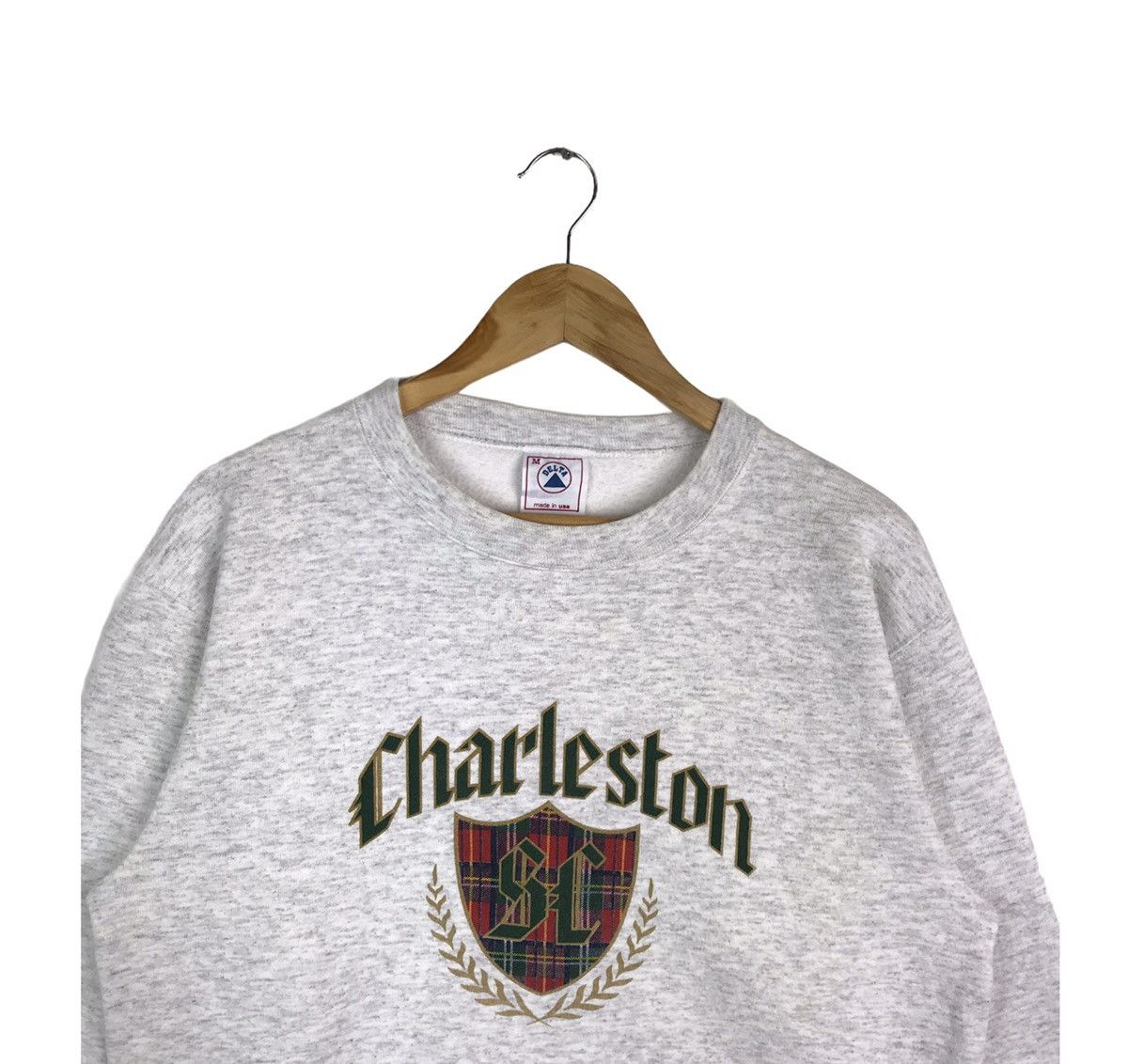 City Streets × Vintage Vintage 90s Charleston South Carolina Crest Logo Sweatshirt Size US M / EU 48-50 / 2 - 2 Thumbnail