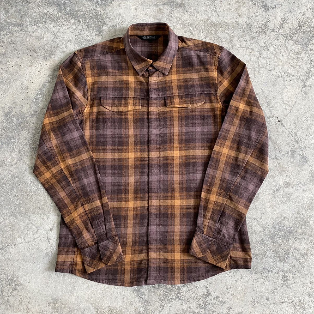 Arc'teryx Arc'Teryx Checker Plaid Light Weight Flannel Shirt Size US M / EU 48-50 / 2 - 9 Thumbnail