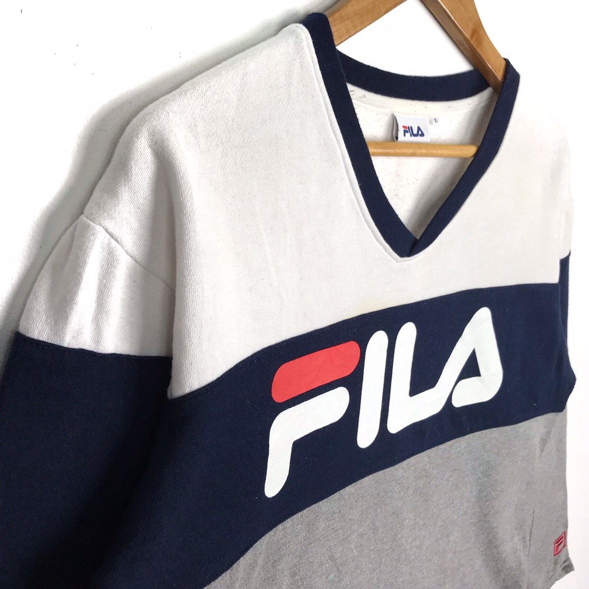 Fila Fila Vneck Spell Out Multicolor Long Sleeve Jumper Size US L / EU 52-54 / 3 - 4 Thumbnail