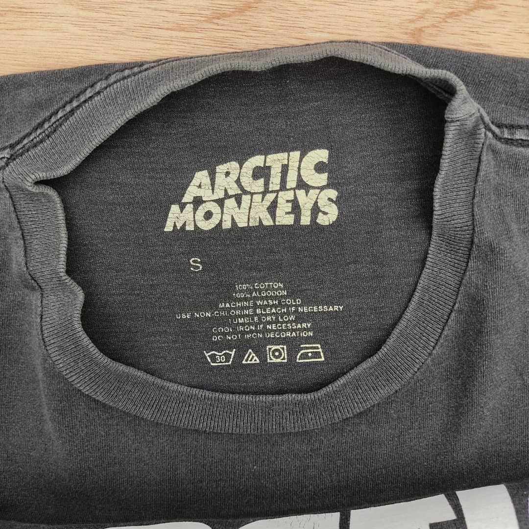 Band Tees Artic Monkey ( A 11 ) Size US S / EU 44-46 / 1 - 4 Thumbnail