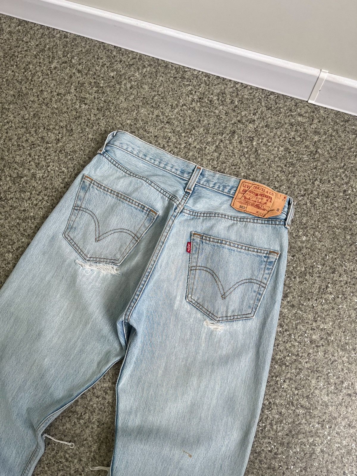 Levi's × Levi's Vintage Clothing VINTAGE LEVI’S 501 mens W32 L34 y2k MADE IN POLAND Size US 32 / EU 48 - 4 Thumbnail