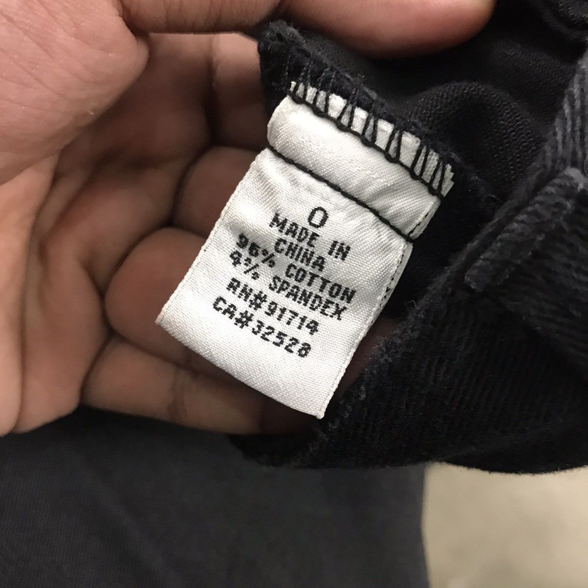 Armani Exchange × Giorgio Armani Vintage Armani Exchange Multi Zipper Pants Size US 28 / EU 44 - 7 Thumbnail