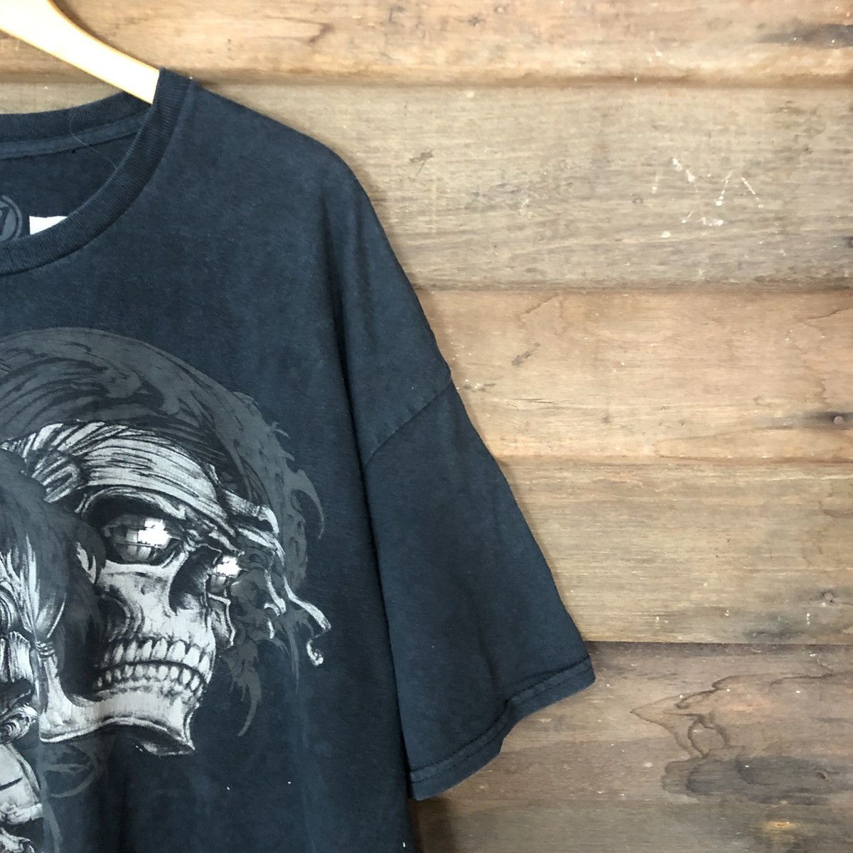 Japanese Brand Hybrid Black triple skull devil Short Sleeve Tshirt #3517 Size US L / EU 52-54 / 3 - 4 Thumbnail