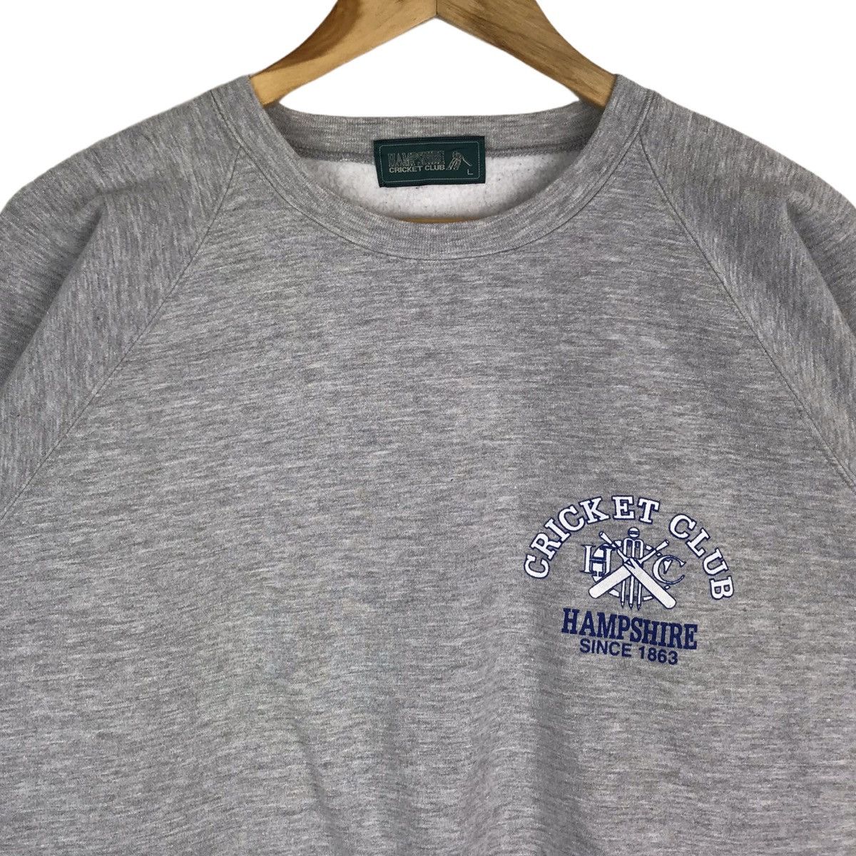 Vintage Vintage Hampshire Cricket Club Essentials Sweatshirt Size US L / EU 52-54 / 3 - 2 Thumbnail