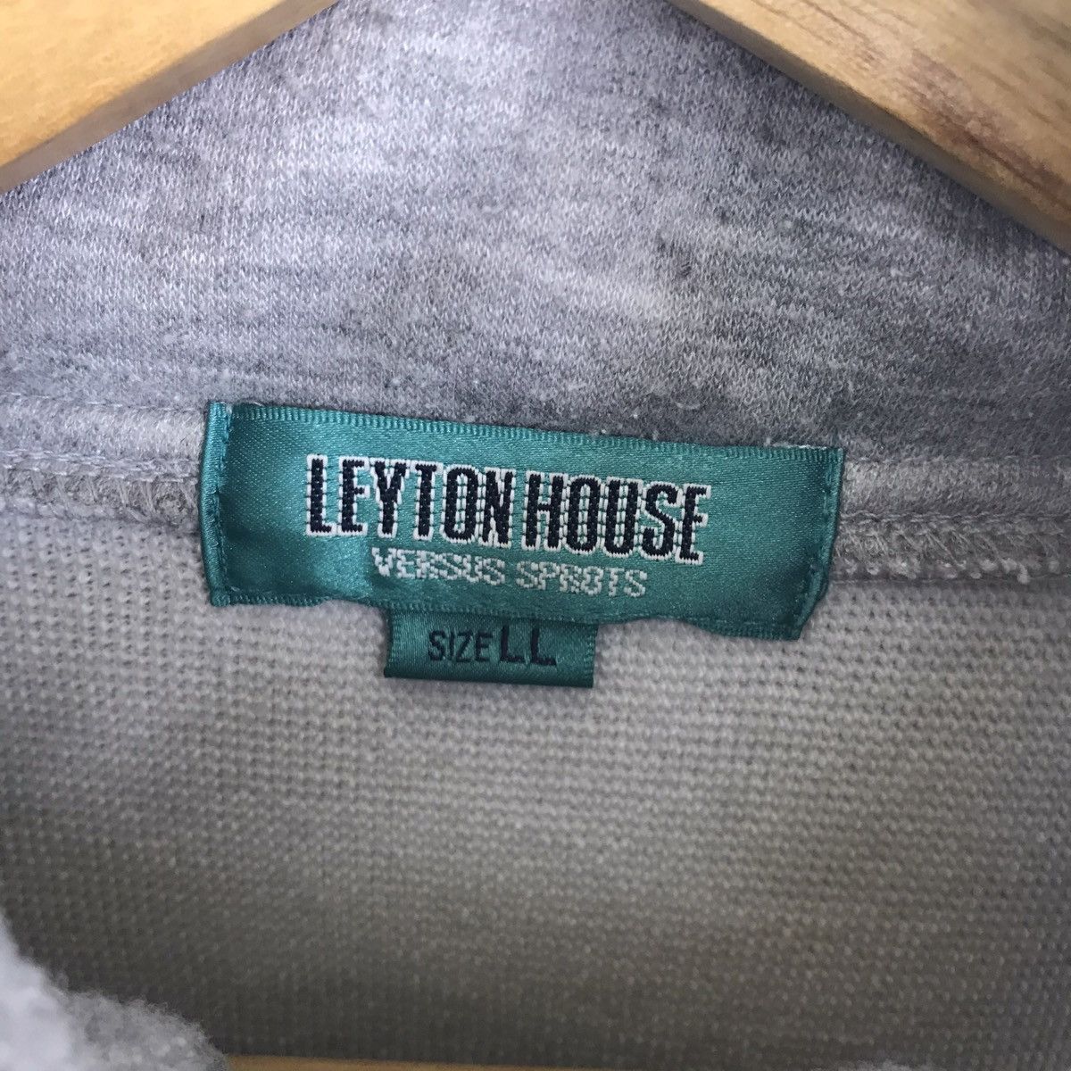 Sports Specialties × Vintage Vintage Leyton House Versus Sports Half Zipper Sweatshirt Size US L / EU 52-54 / 3 - 7 Thumbnail