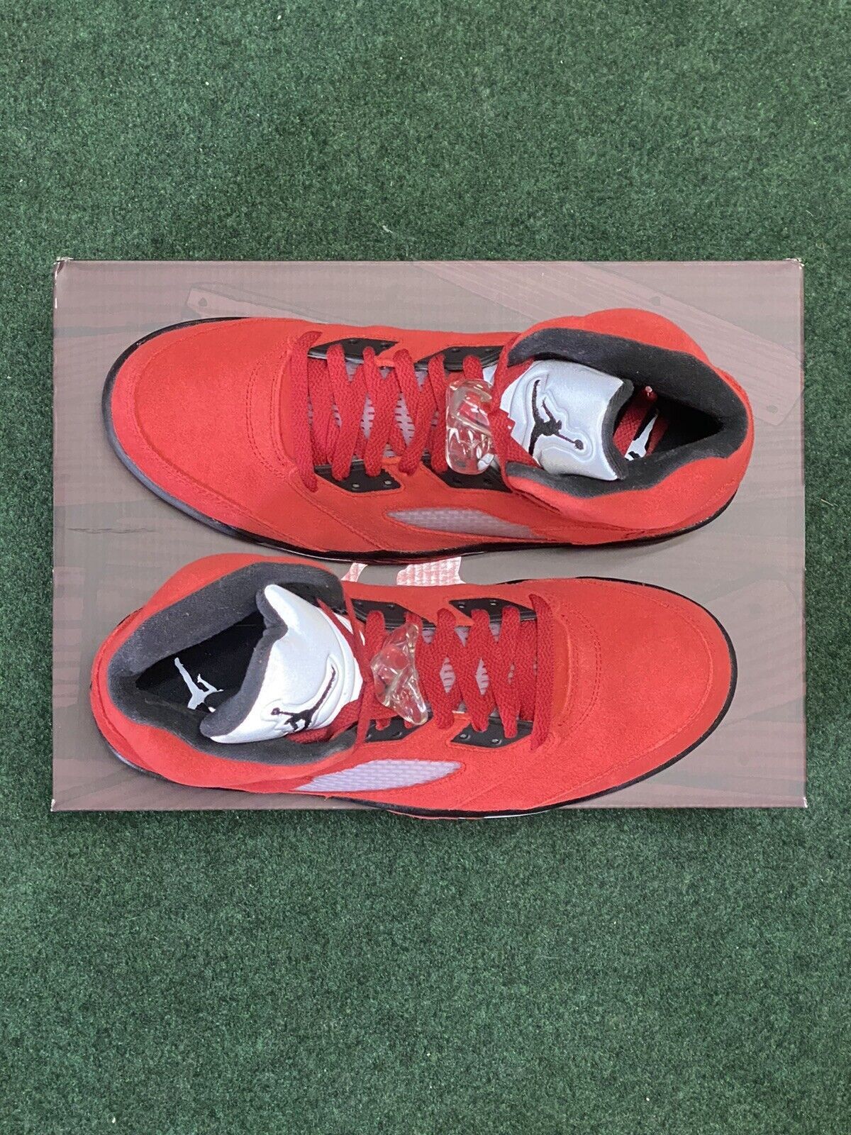 Jordan Brand Air Jordan 5 Retro Raging Bull Size US 11 / EU 44 - 2 Thumbnail