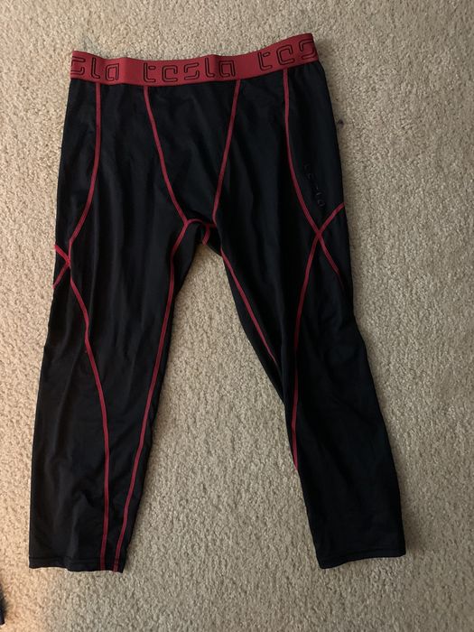 Tesla Compression 3/4 Baselayer Pants Size Large | Grailed