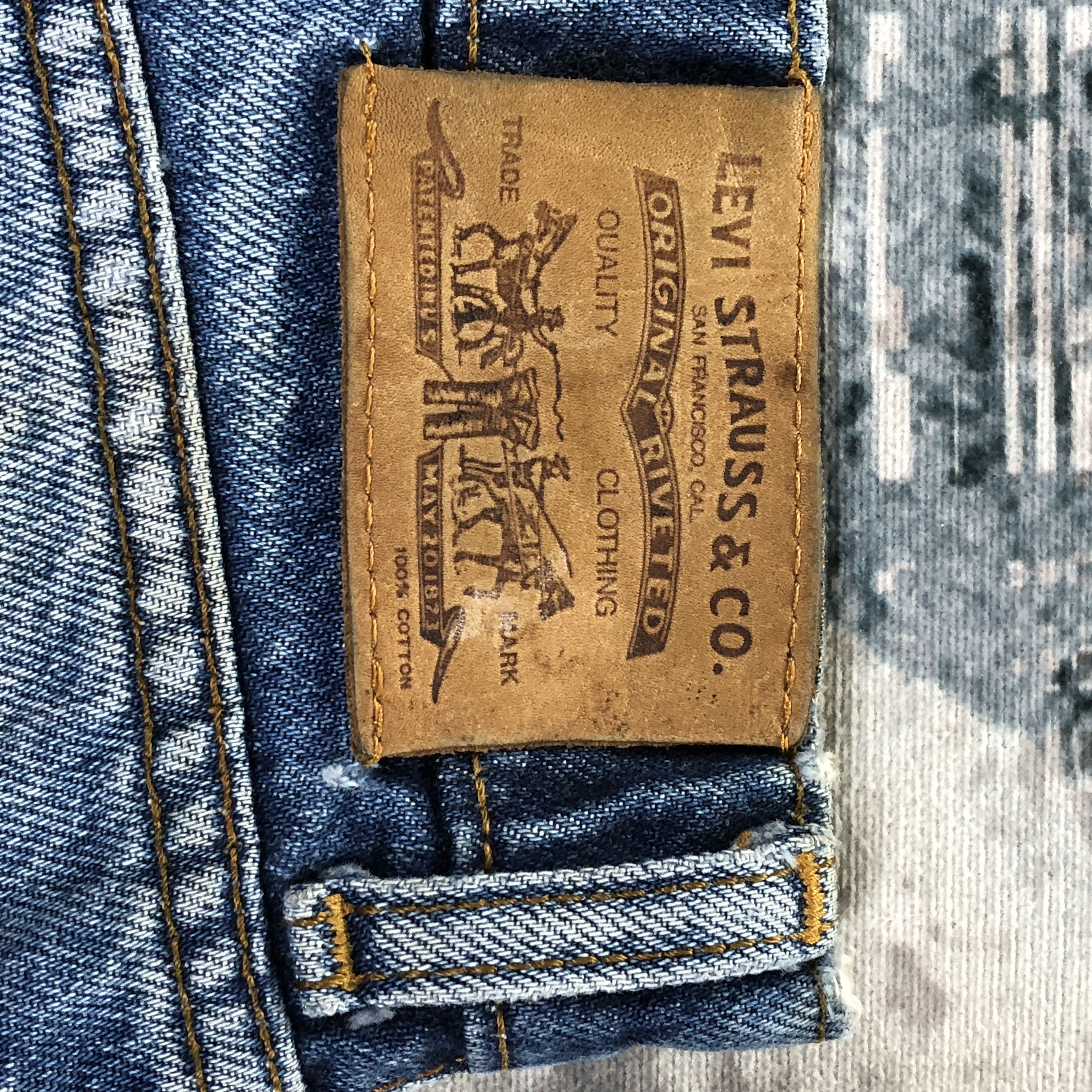 Levi's Vintage Levis 359 Jeans Faded Blue Denim Size US 29 - 9 Thumbnail