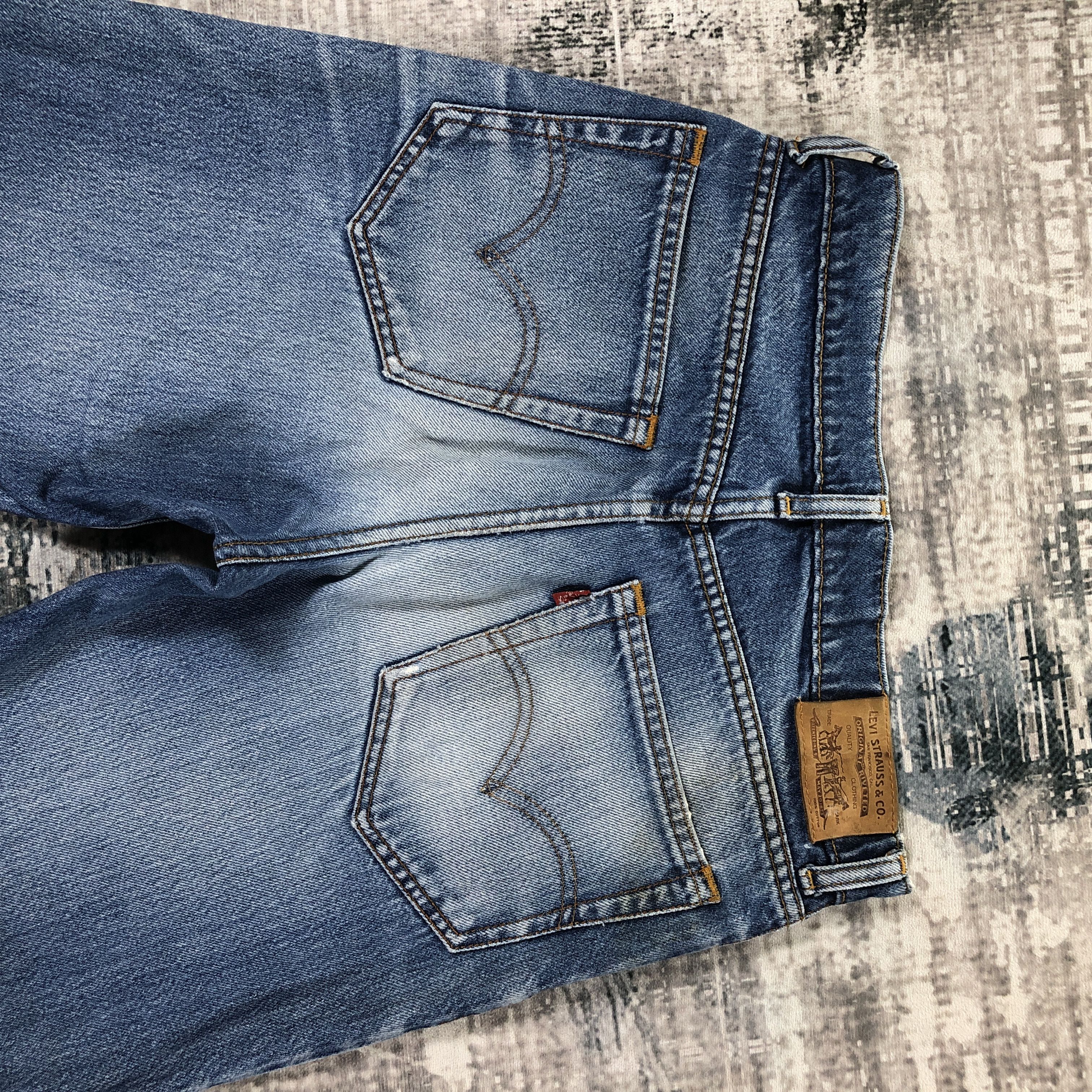 Levi's Vintage Levis 359 Jeans Faded Blue Denim Size US 29 - 5 Thumbnail