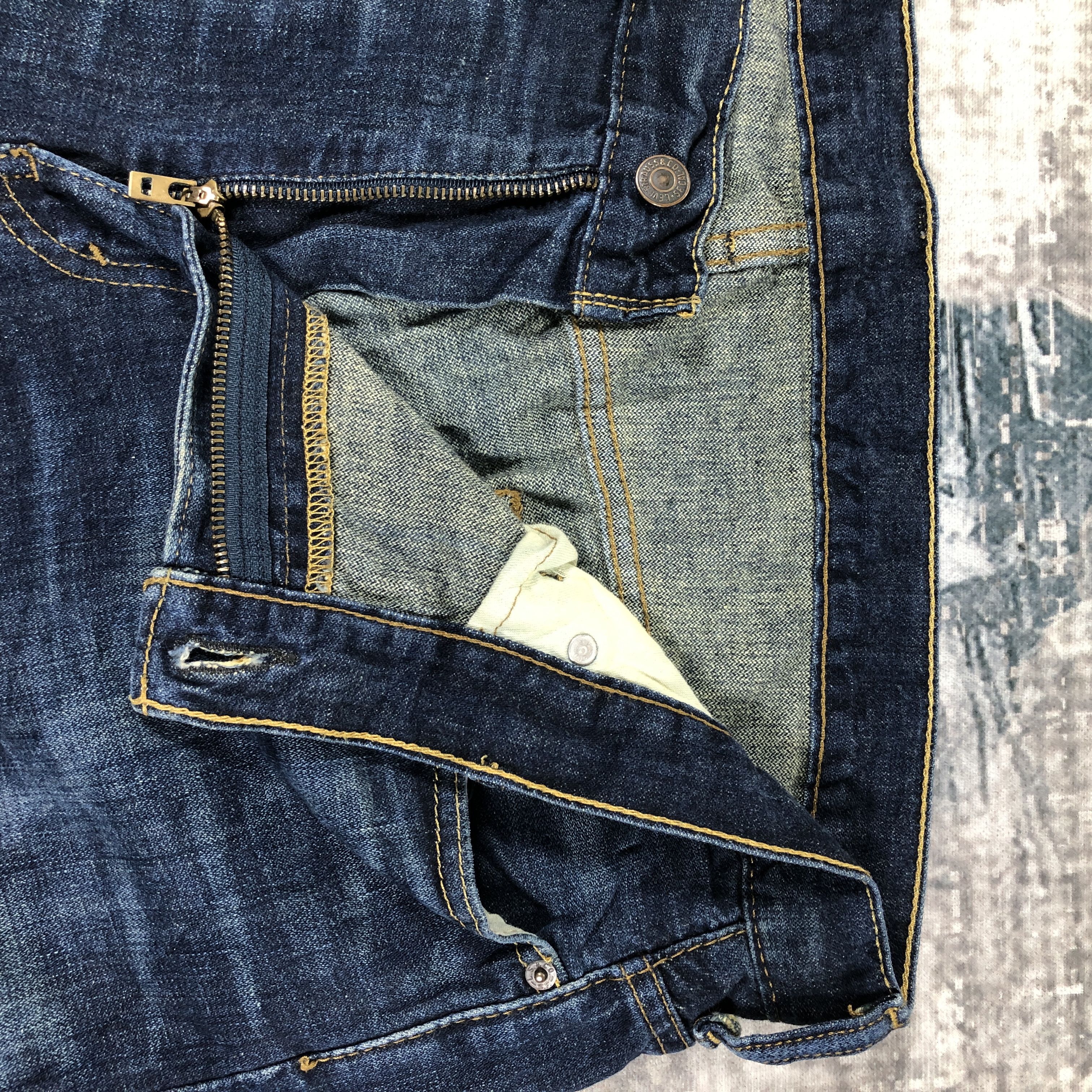 Levi's Vintage Levis 569 Faded Blue Size US 39 - 5 Thumbnail