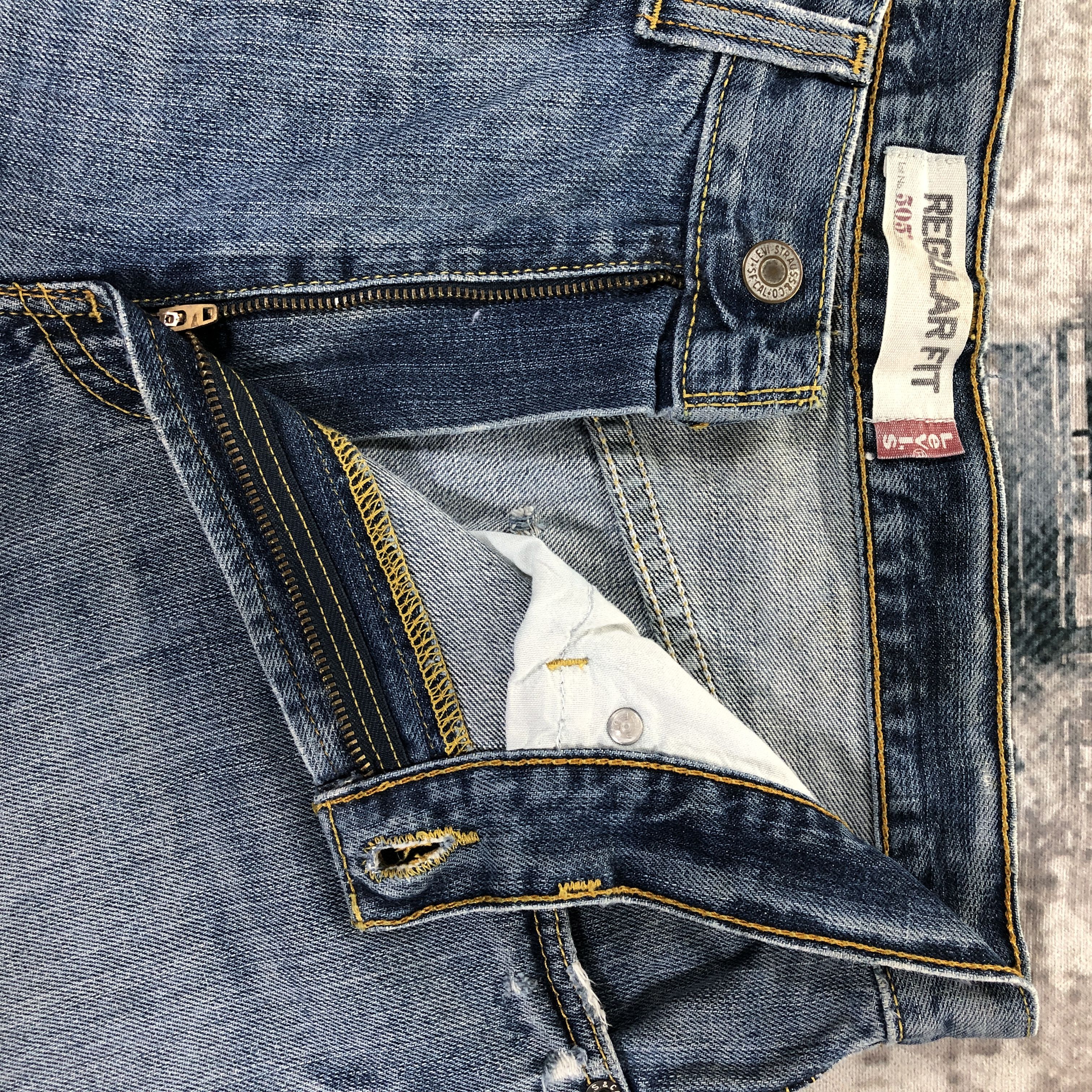 Levi's Vintage Levis 505 Distressed Medium Wash Size US 31 - 5 Thumbnail