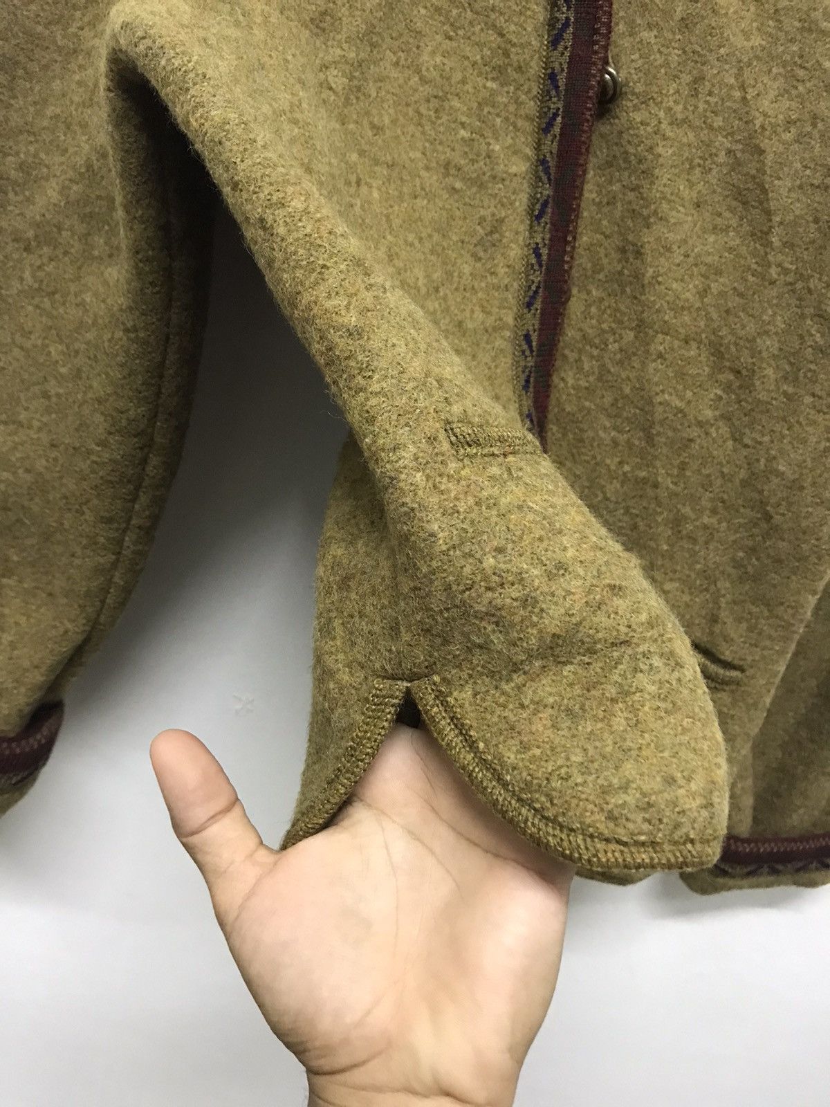 Aran Isles Knitwear Vintage Giesswein Wool Jacket Size US M / EU 48-50 / 2 - 8 Thumbnail