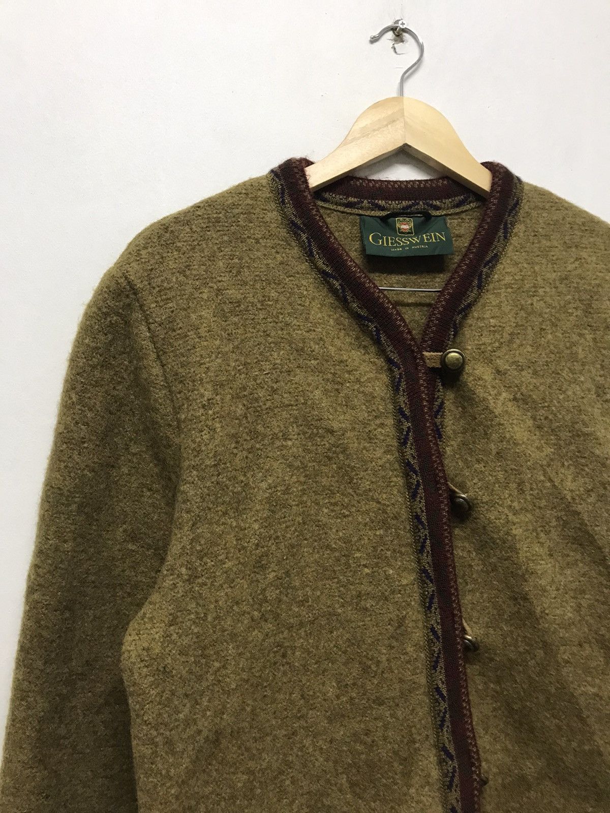 Aran Isles Knitwear Vintage Giesswein Wool Jacket Size US M / EU 48-50 / 2 - 4 Thumbnail
